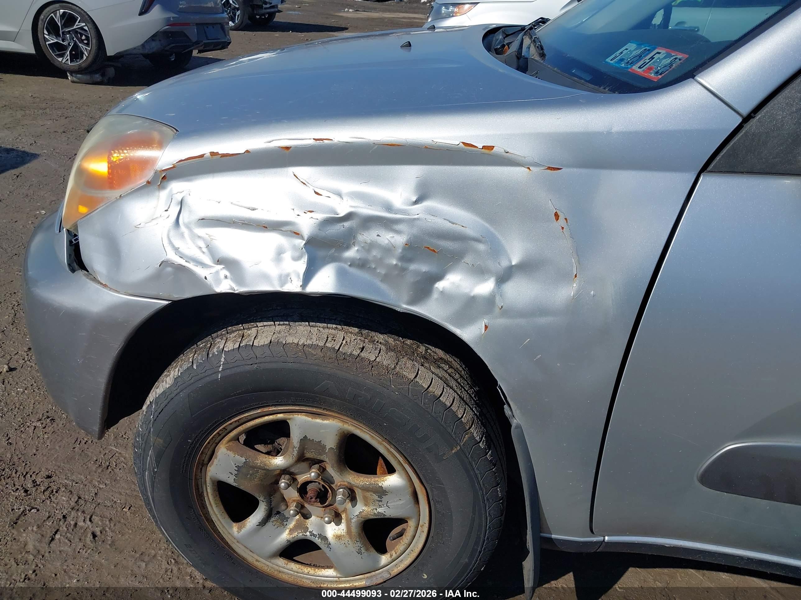 TOYOTA RAV4 image 6