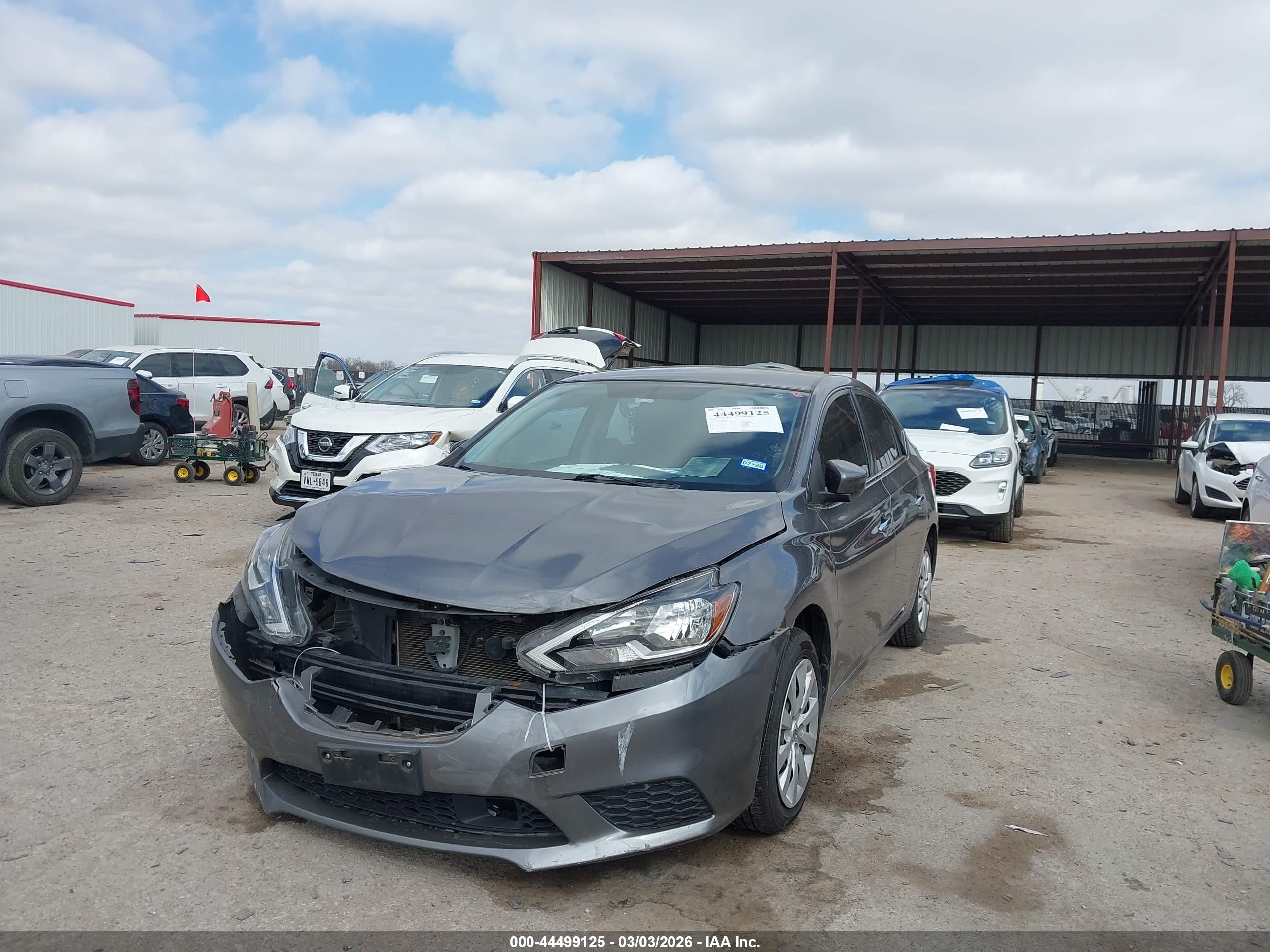 NISSAN SENTRA image 2