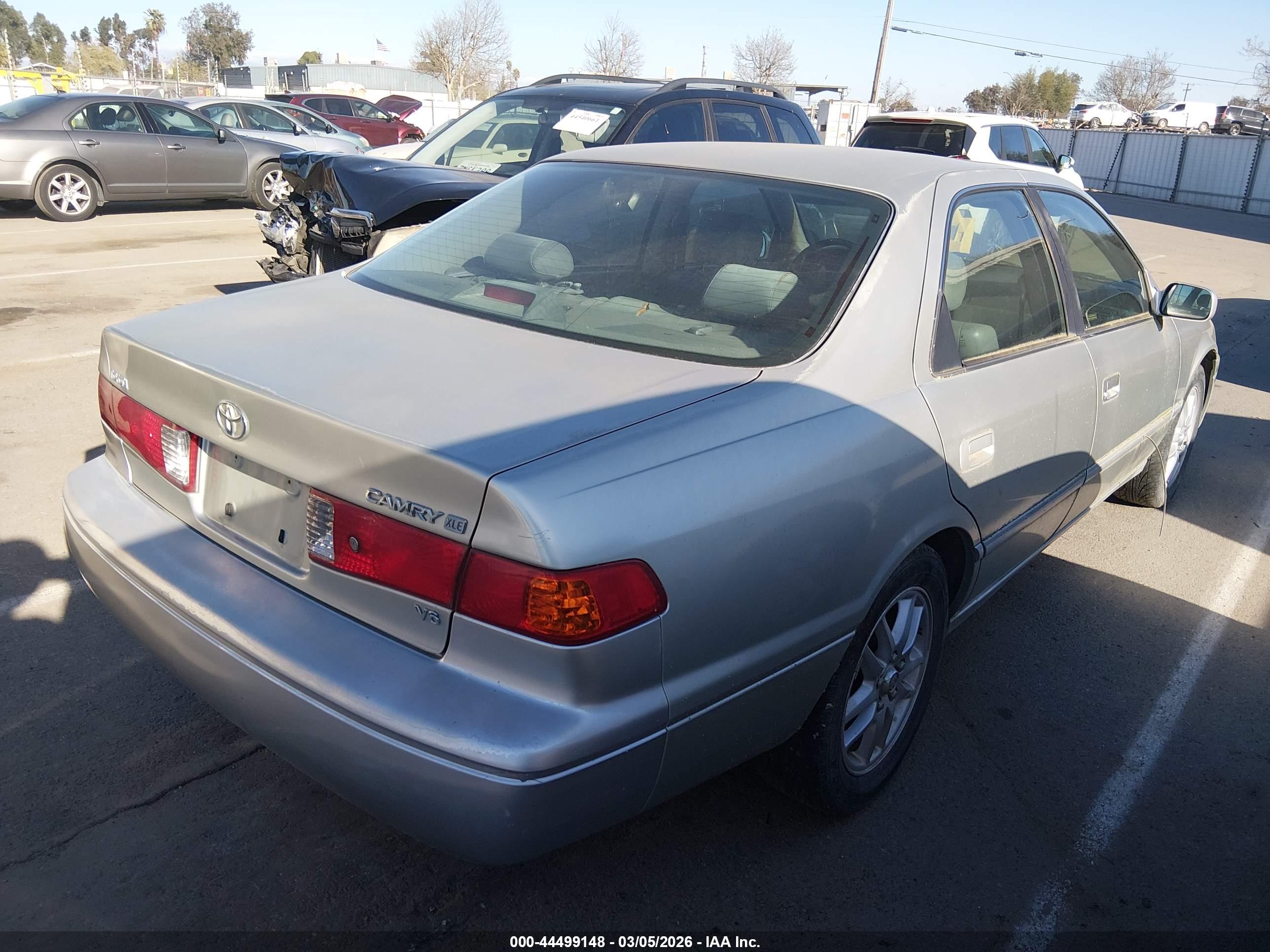 TOYOTA CAMRY image 4