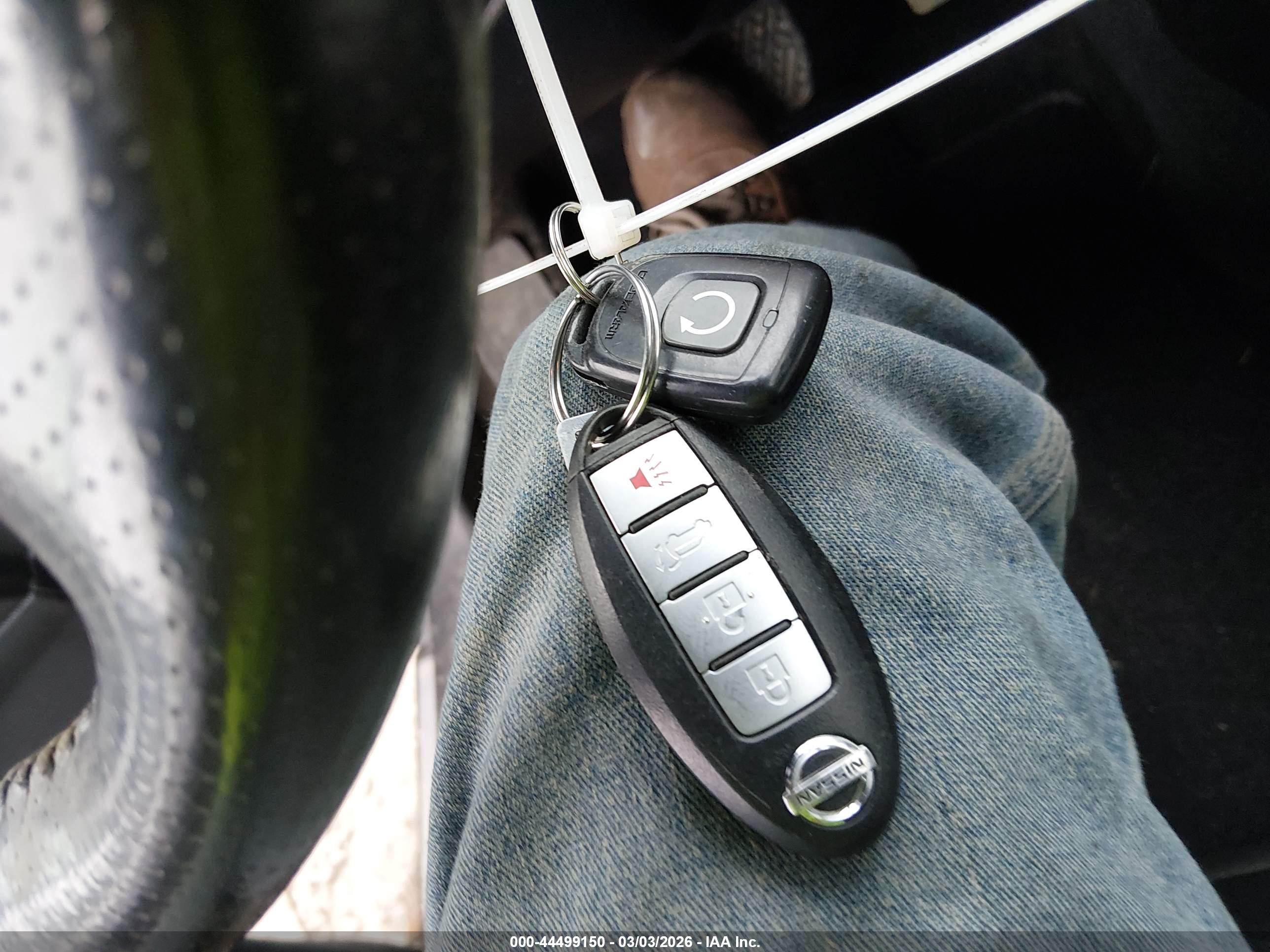 NISSAN MURANO image 11