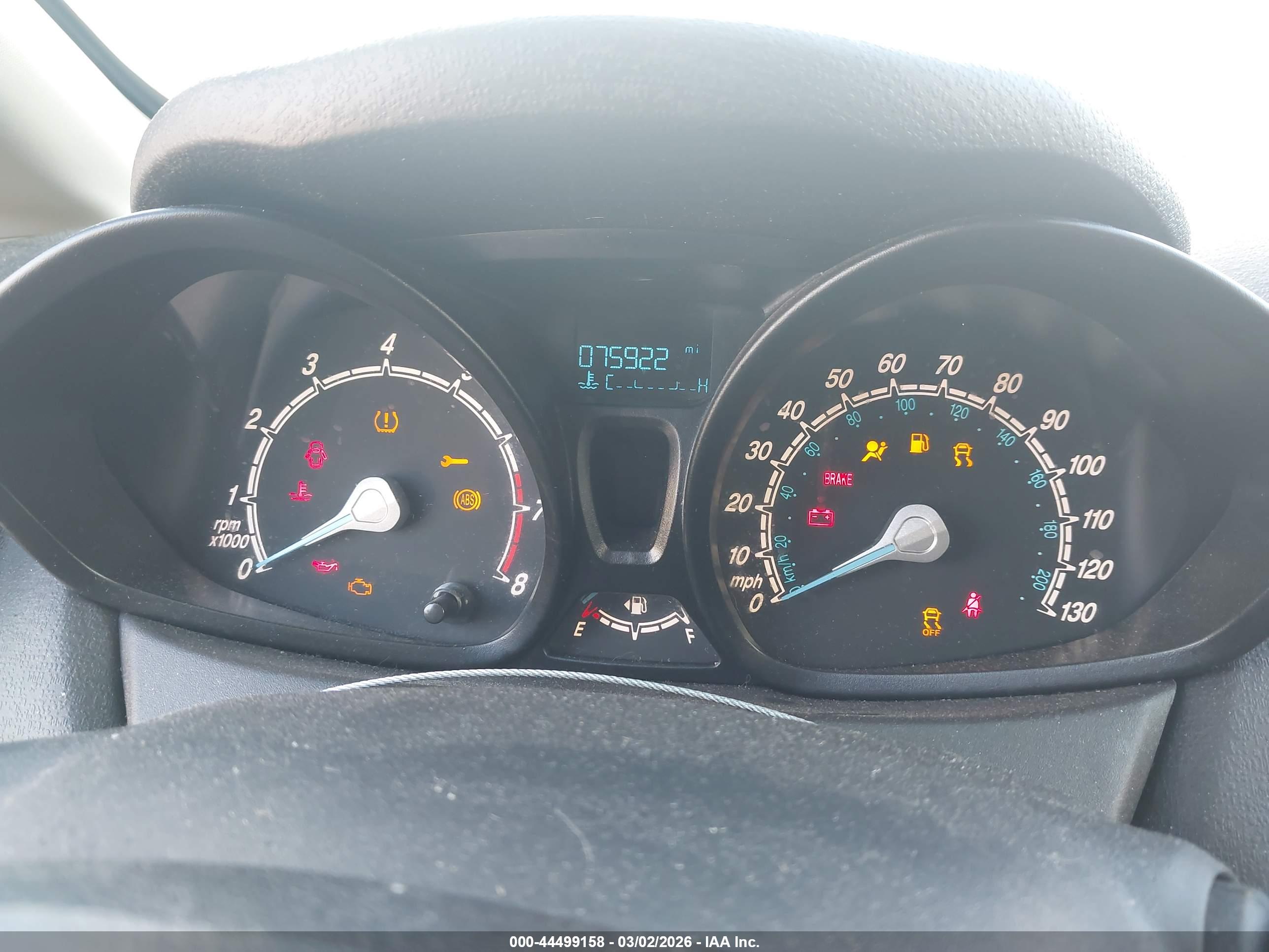 FORD FIESTA image 7