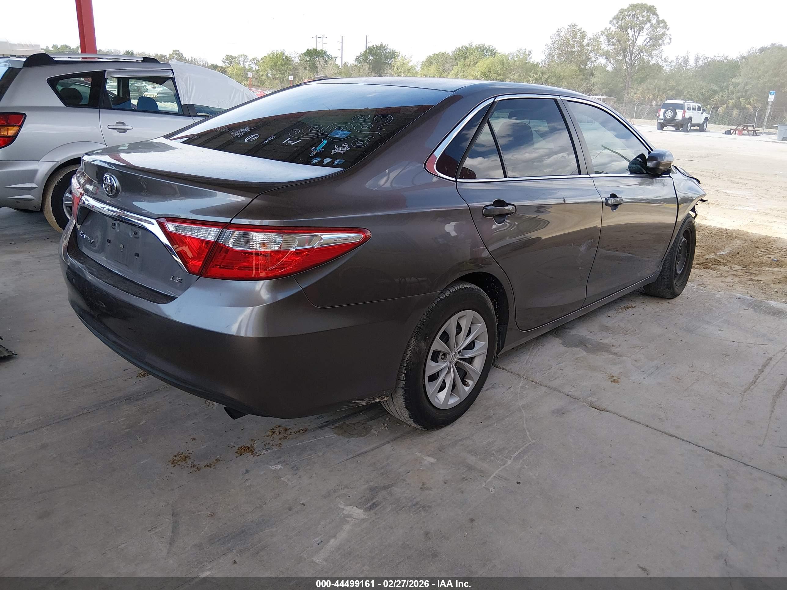 TOYOTA CAMRY image 4