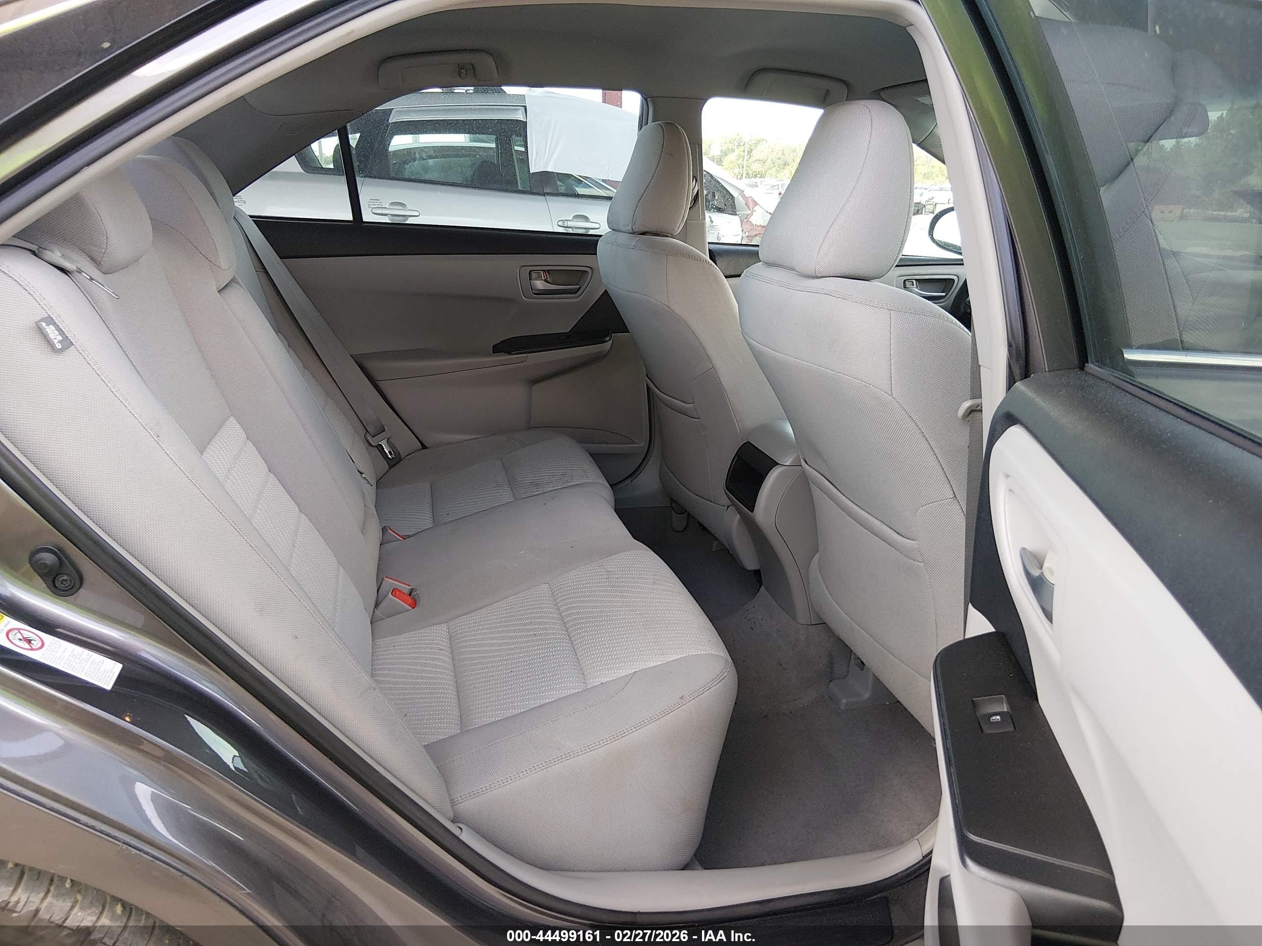 TOYOTA CAMRY image 8