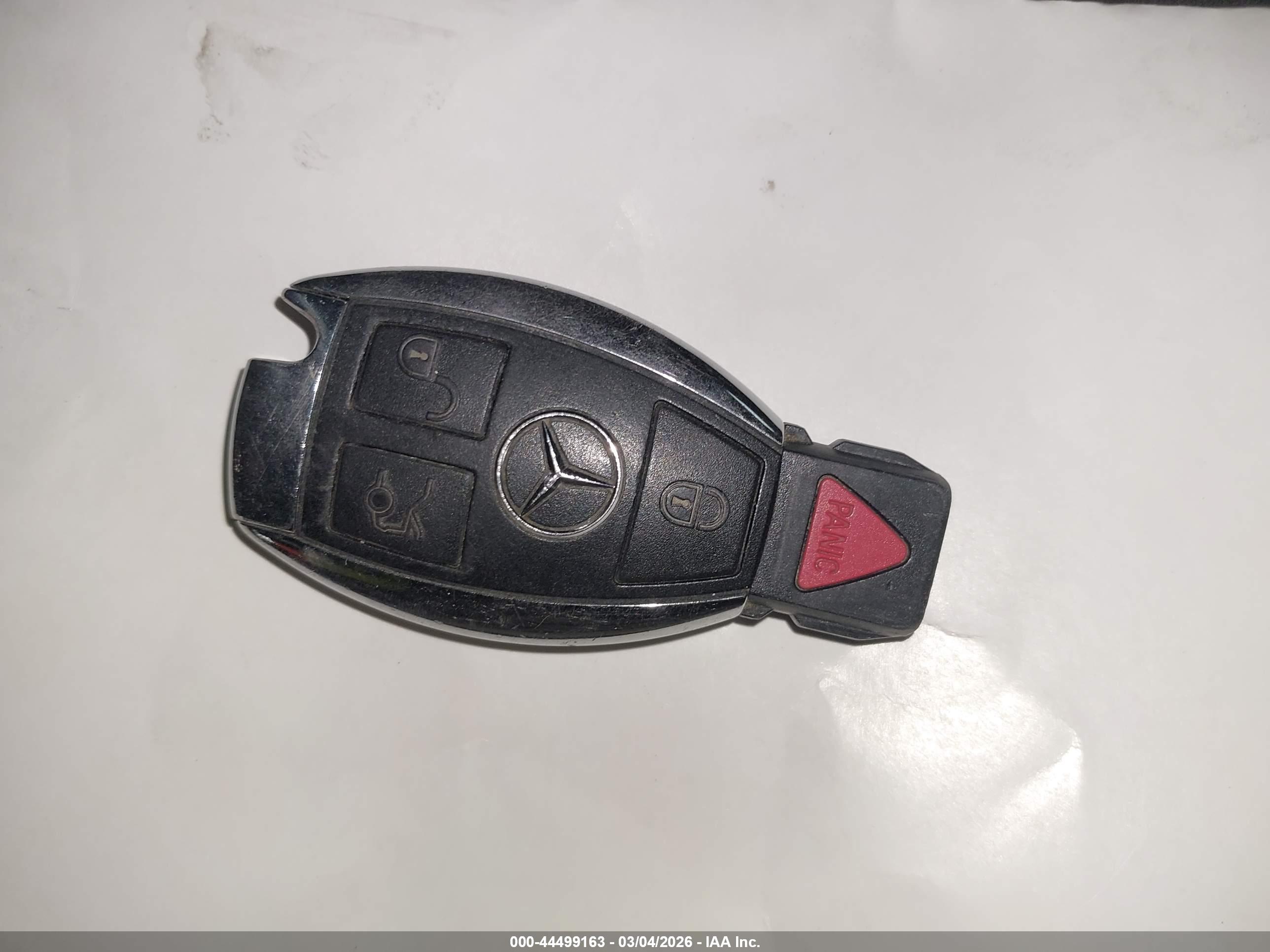 MERCEDES-BENZ GLK image 11