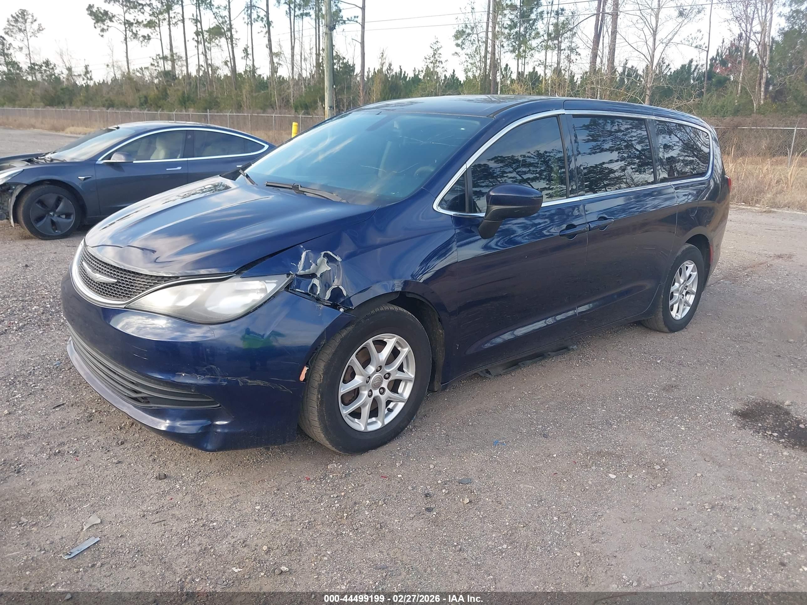 CHRYSLER PACIFICA image 2