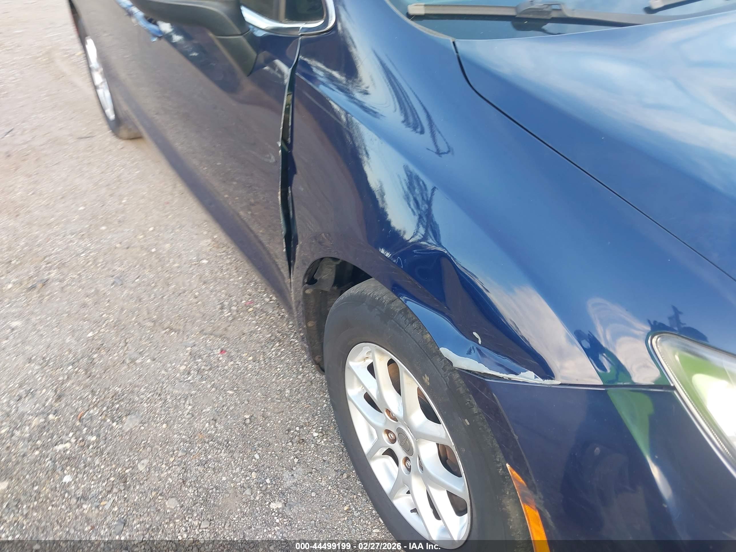 CHRYSLER PACIFICA image 6
