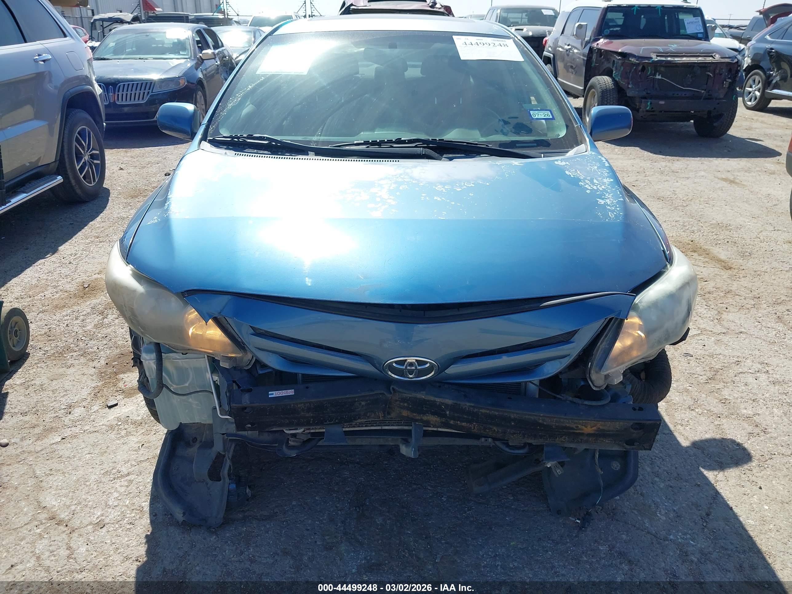 TOYOTA COROLLA image 6