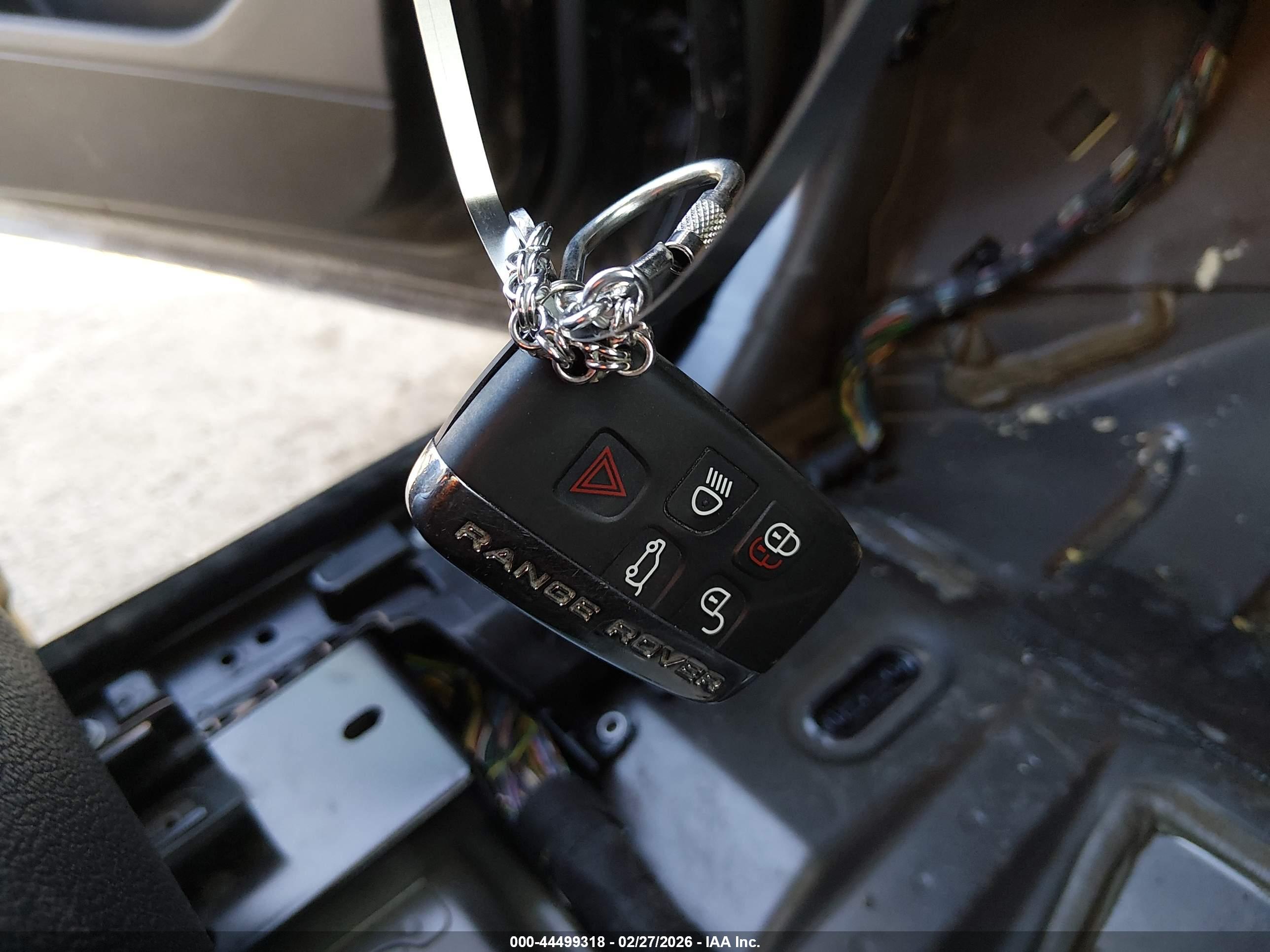 LAND ROVER image 11
