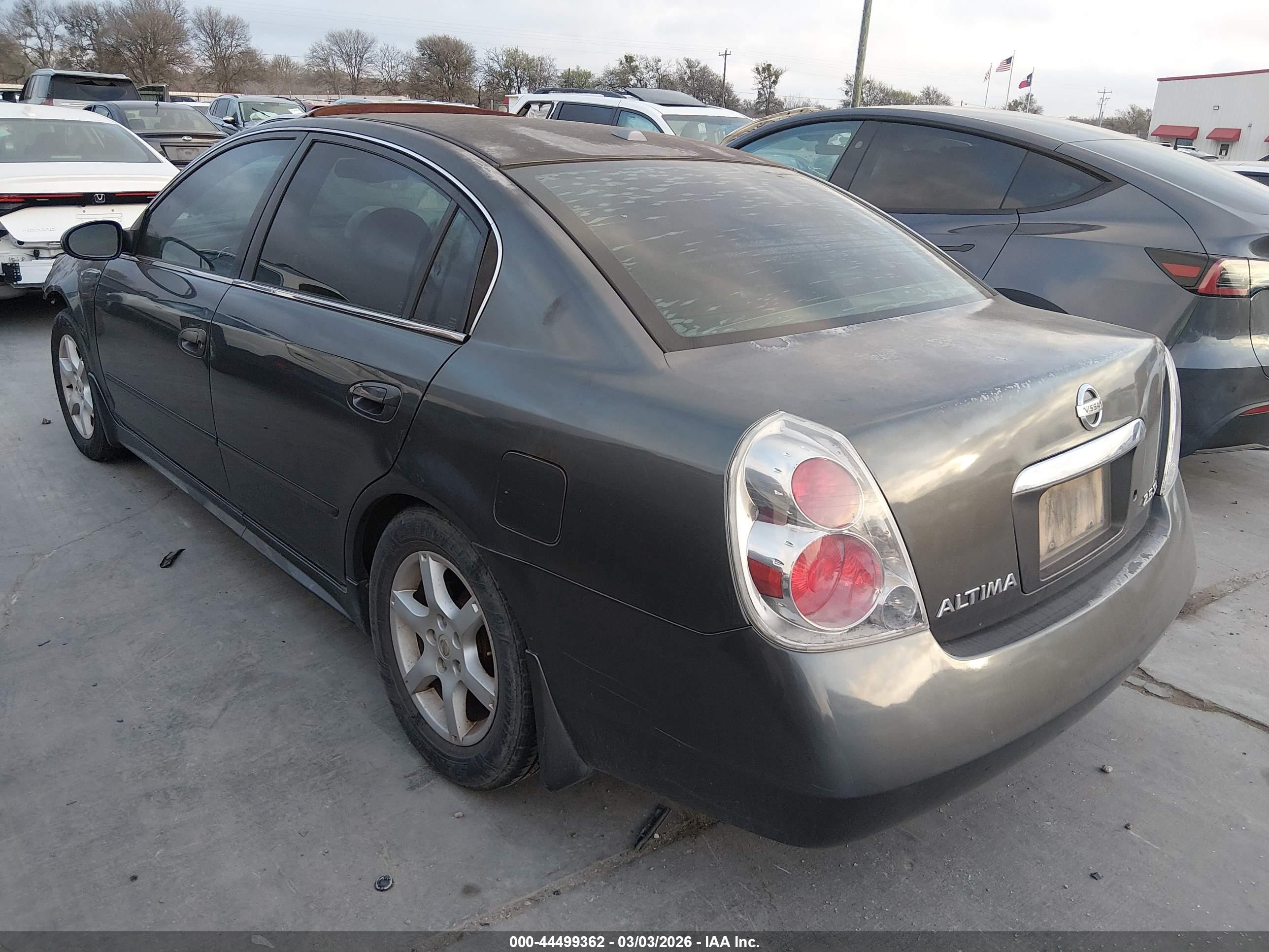 NISSAN ALTIMA image 3