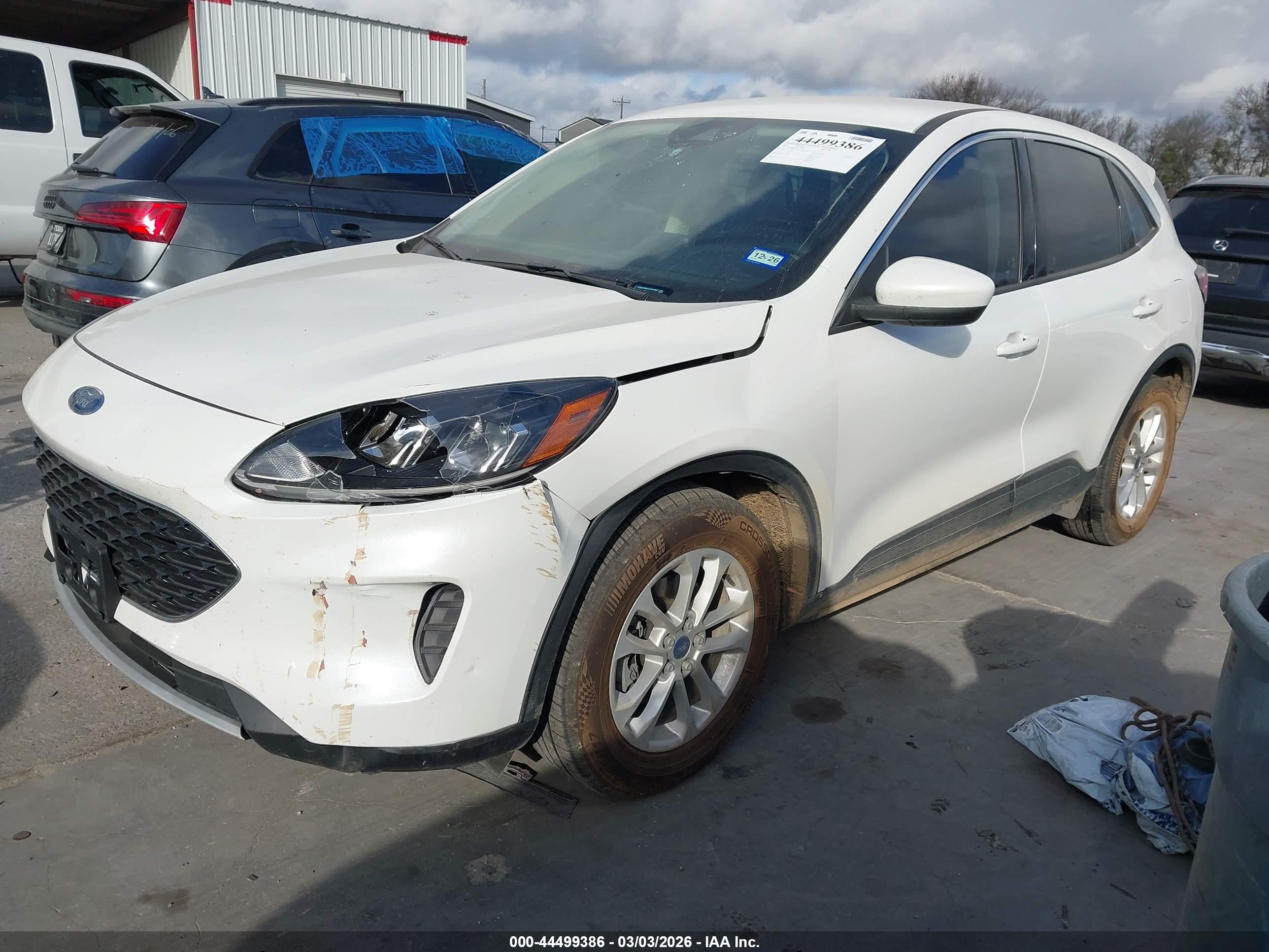 FORD ESCAPE image 2