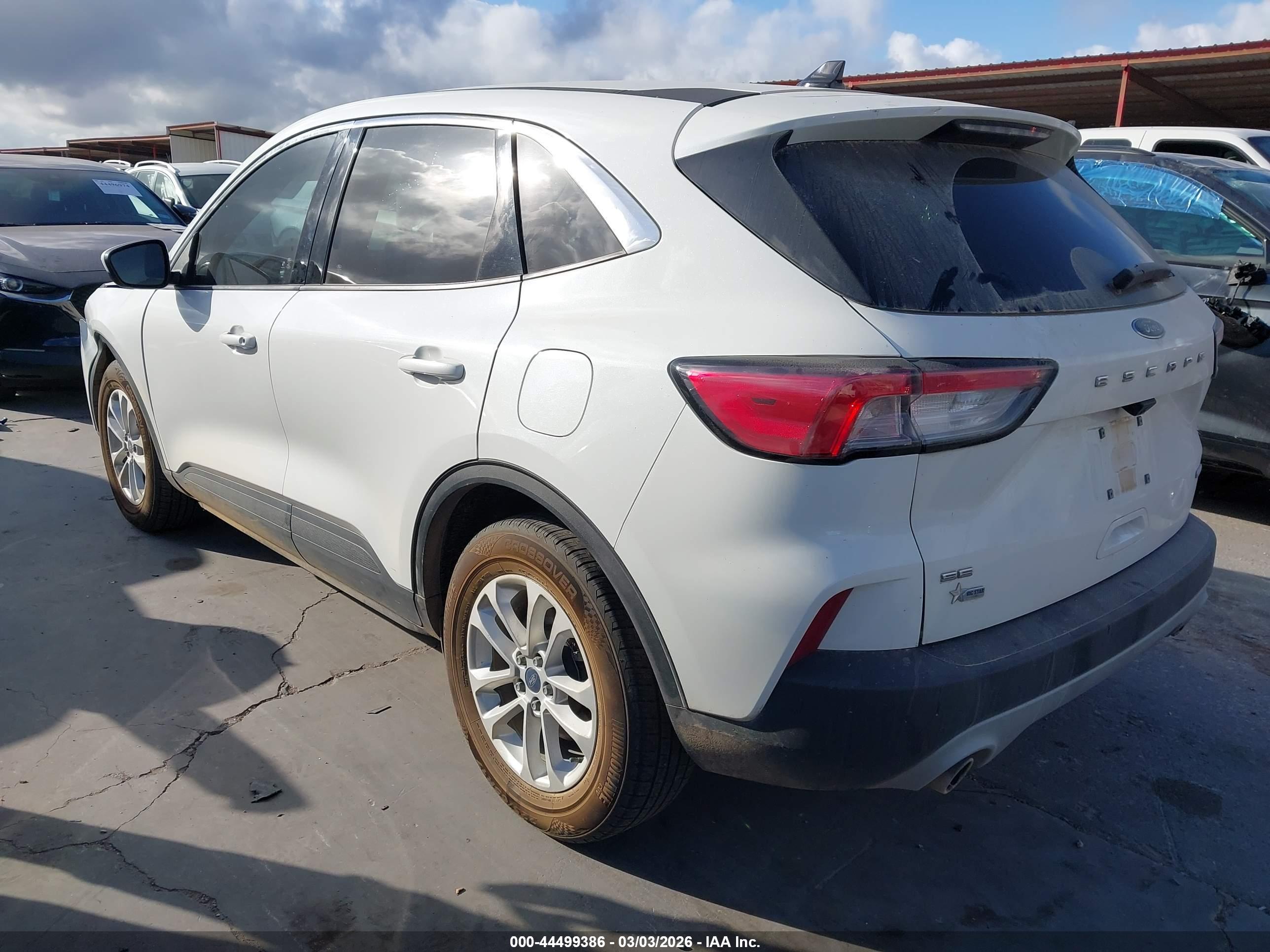 FORD ESCAPE image 3