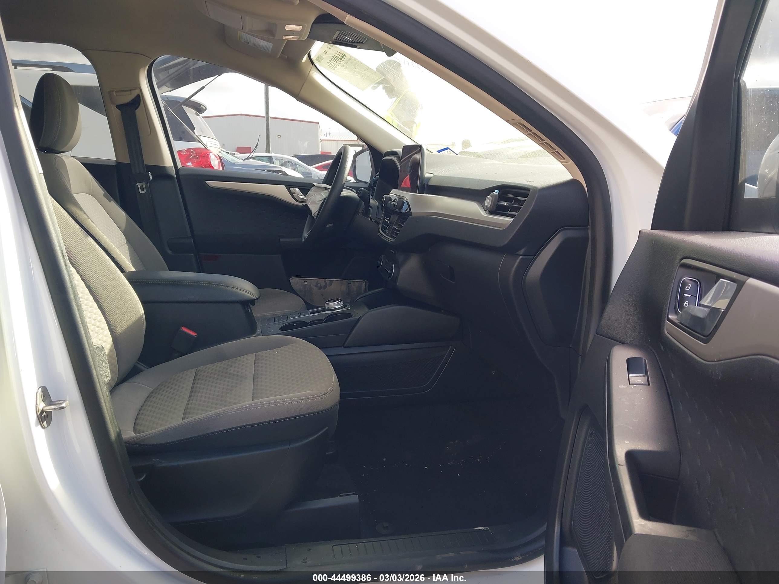 FORD ESCAPE image 5