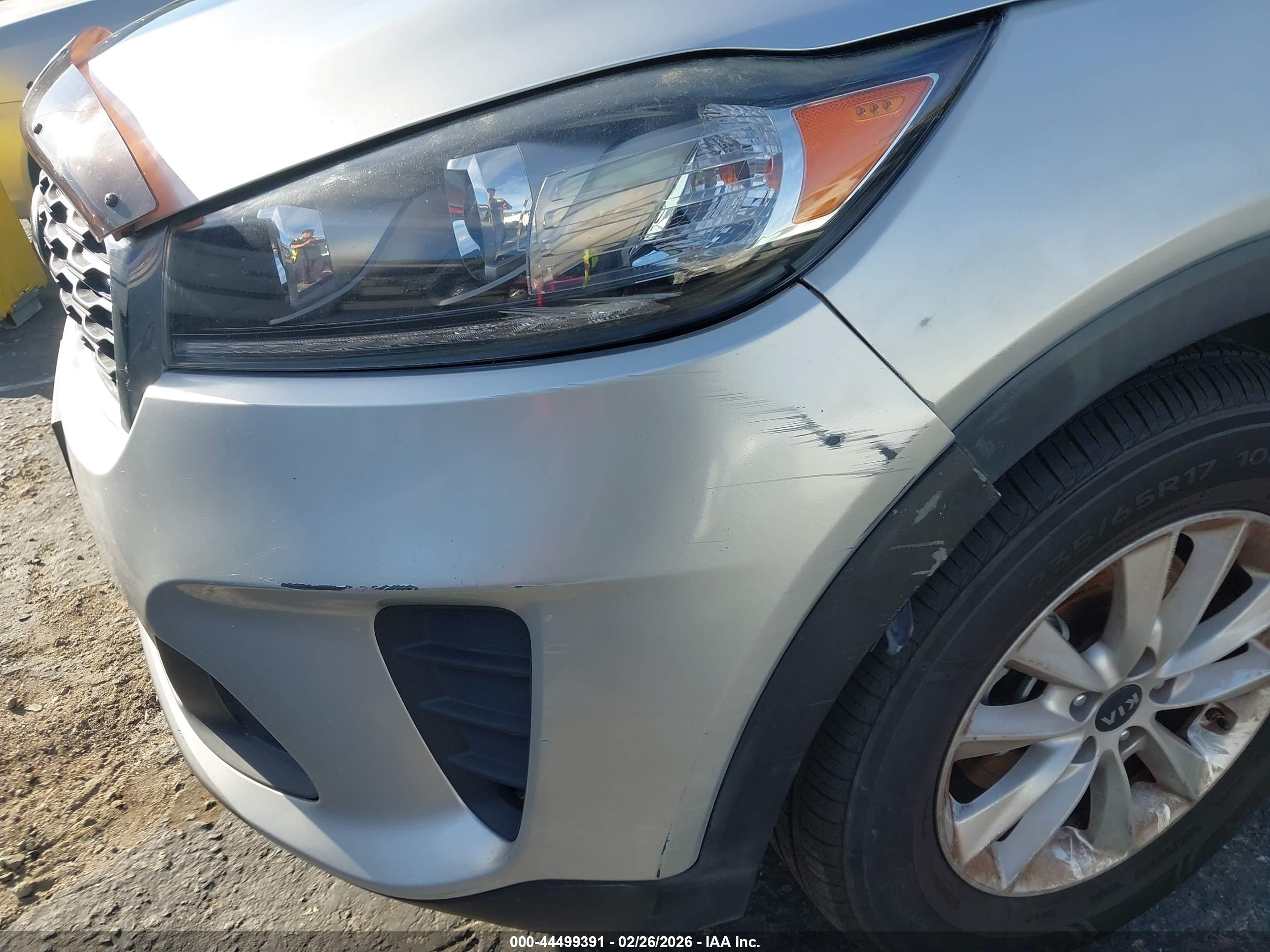 KIA SORENTO image 6