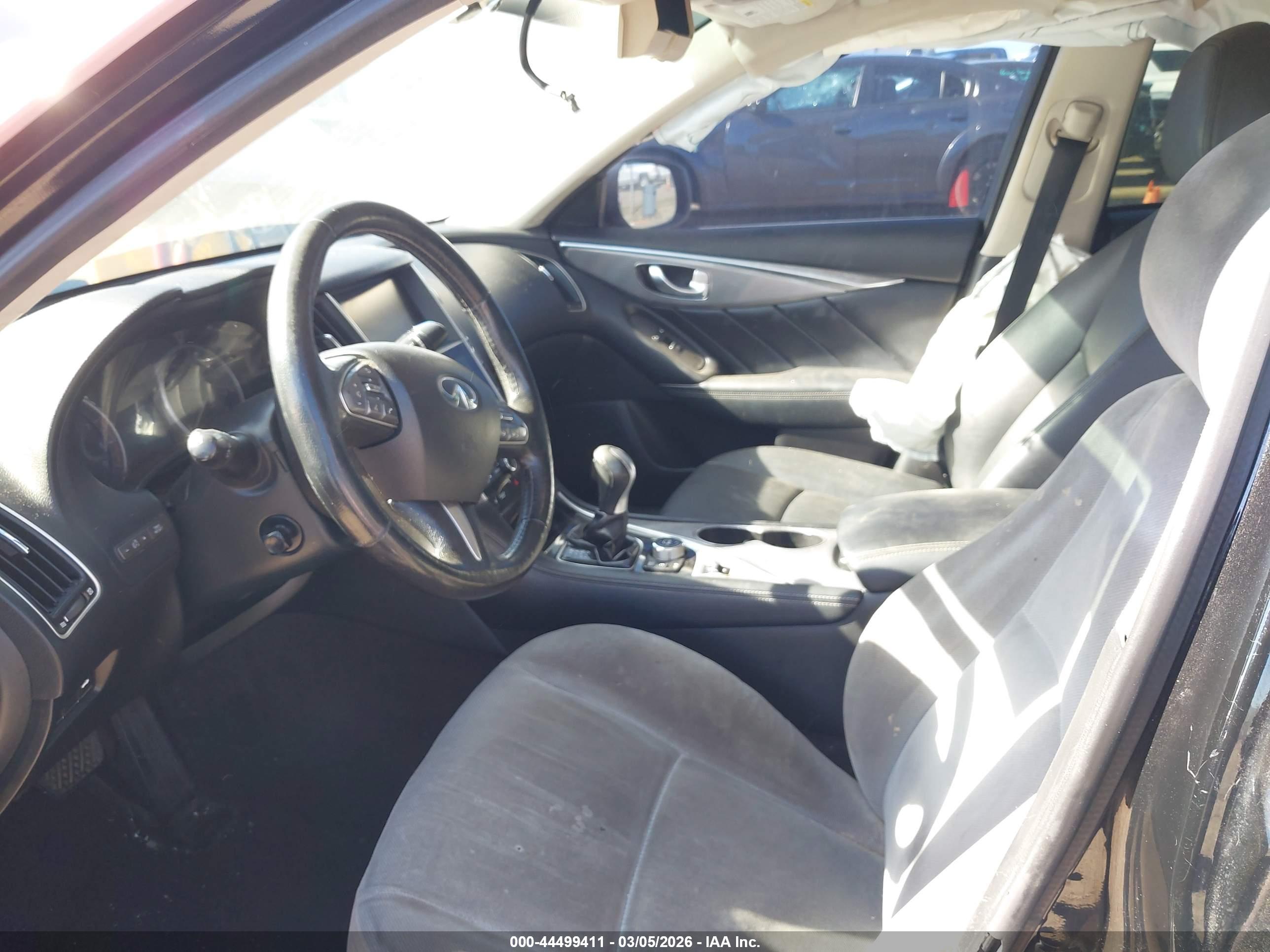 INFINITI Q50 image 5
