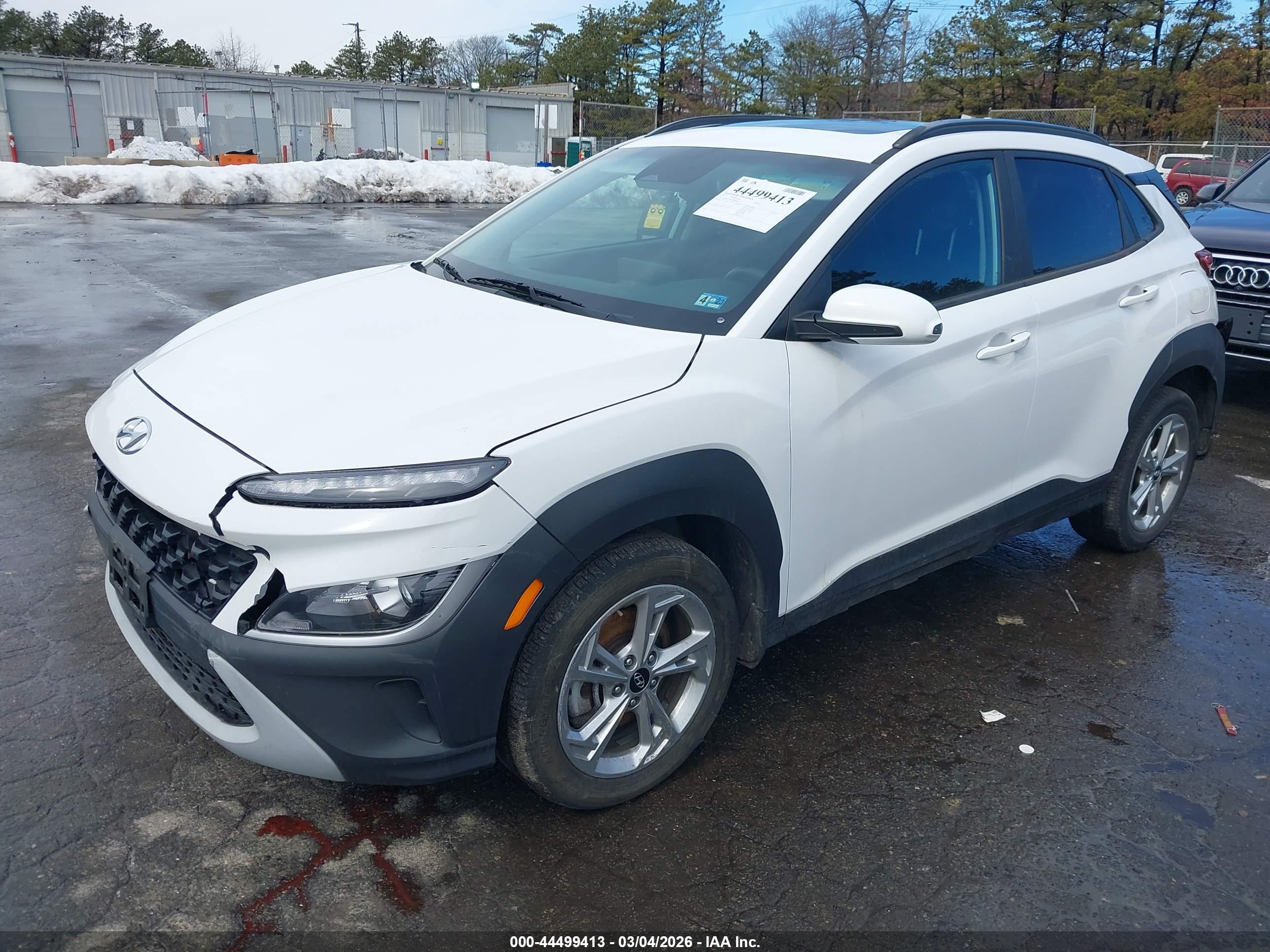 HYUNDAI KONA image 2