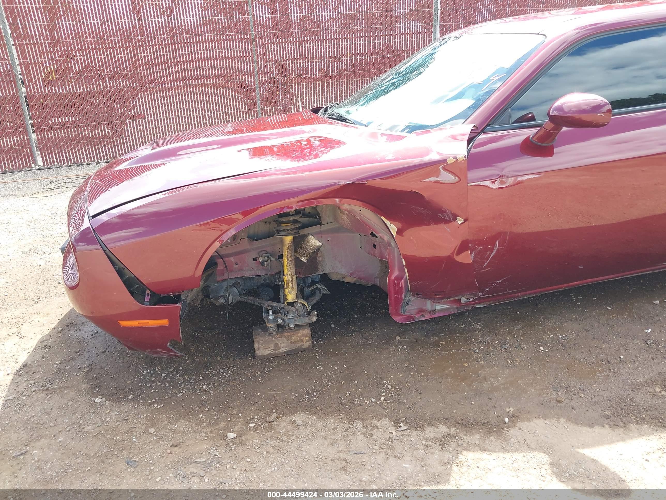 DODGE CHALLENGER image 6