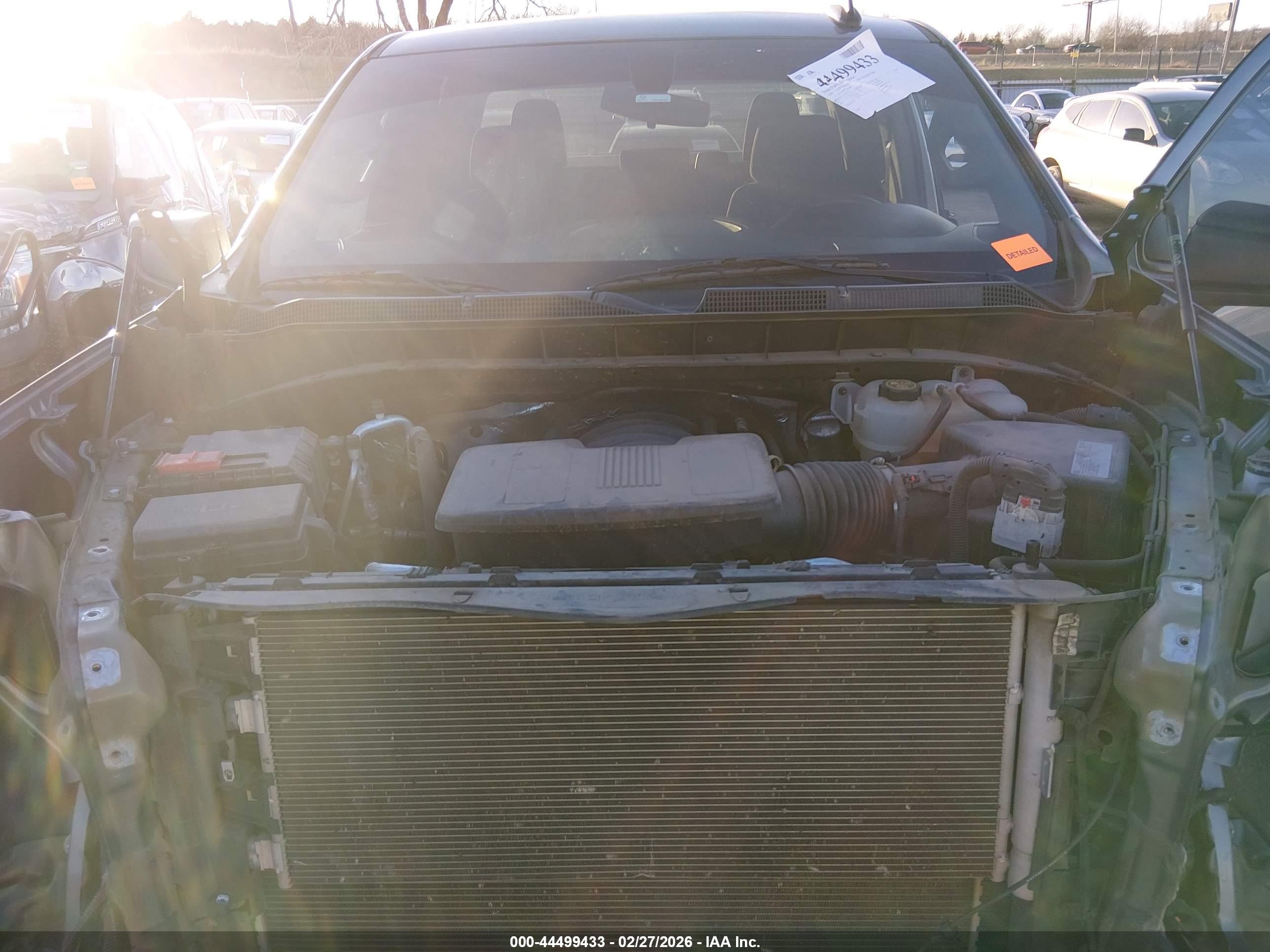 CHEVROLET SILVERADO image 6