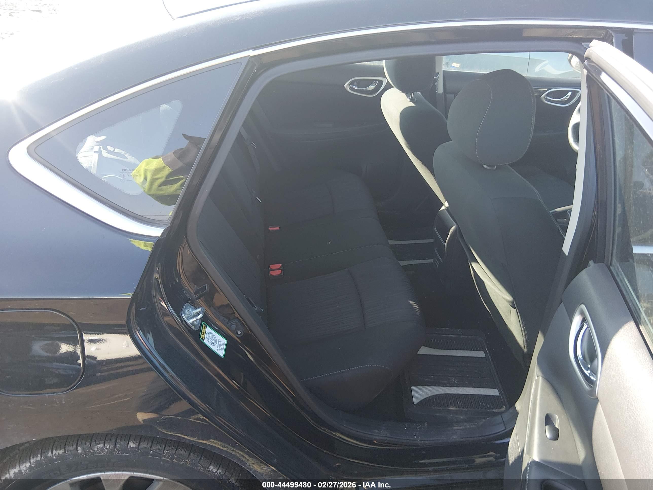 NISSAN SENTRA image 8