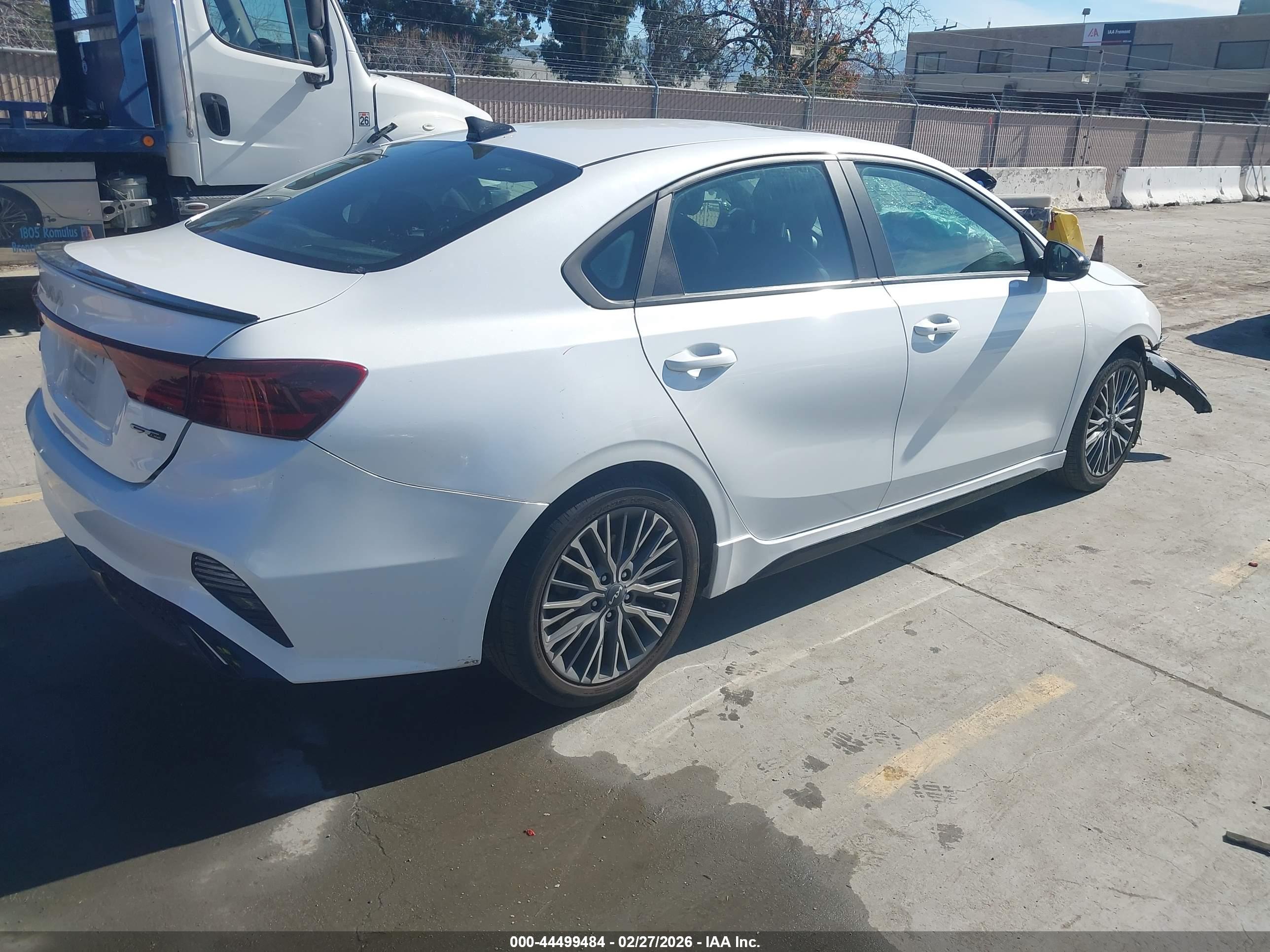 KIA FORTE image 4