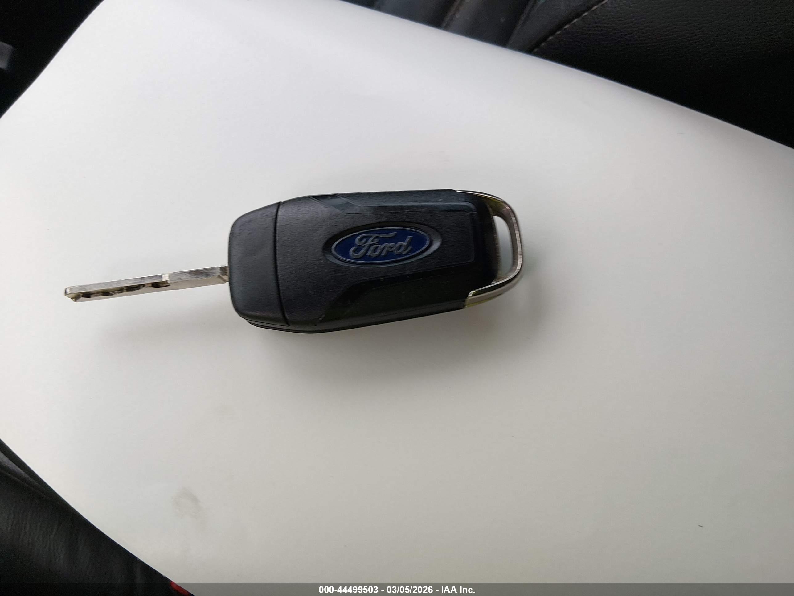 FORD FUSION image 11