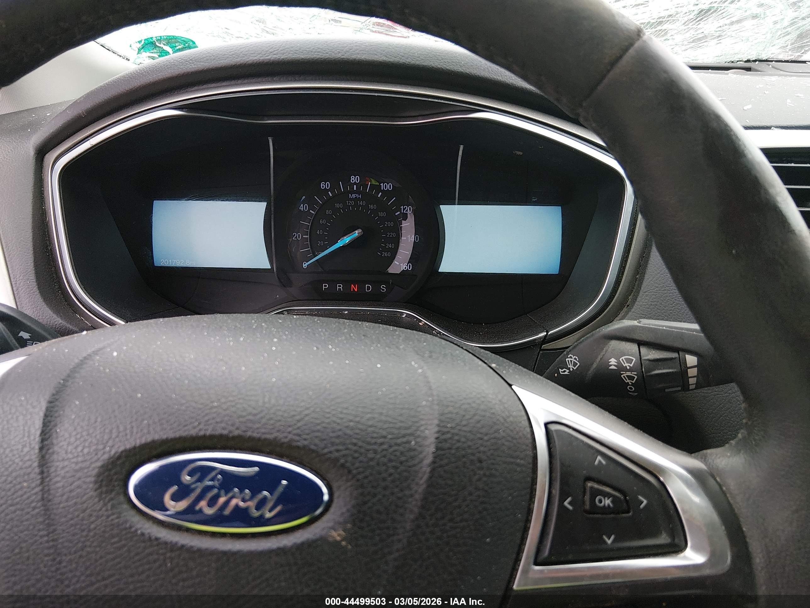 FORD FUSION image 7