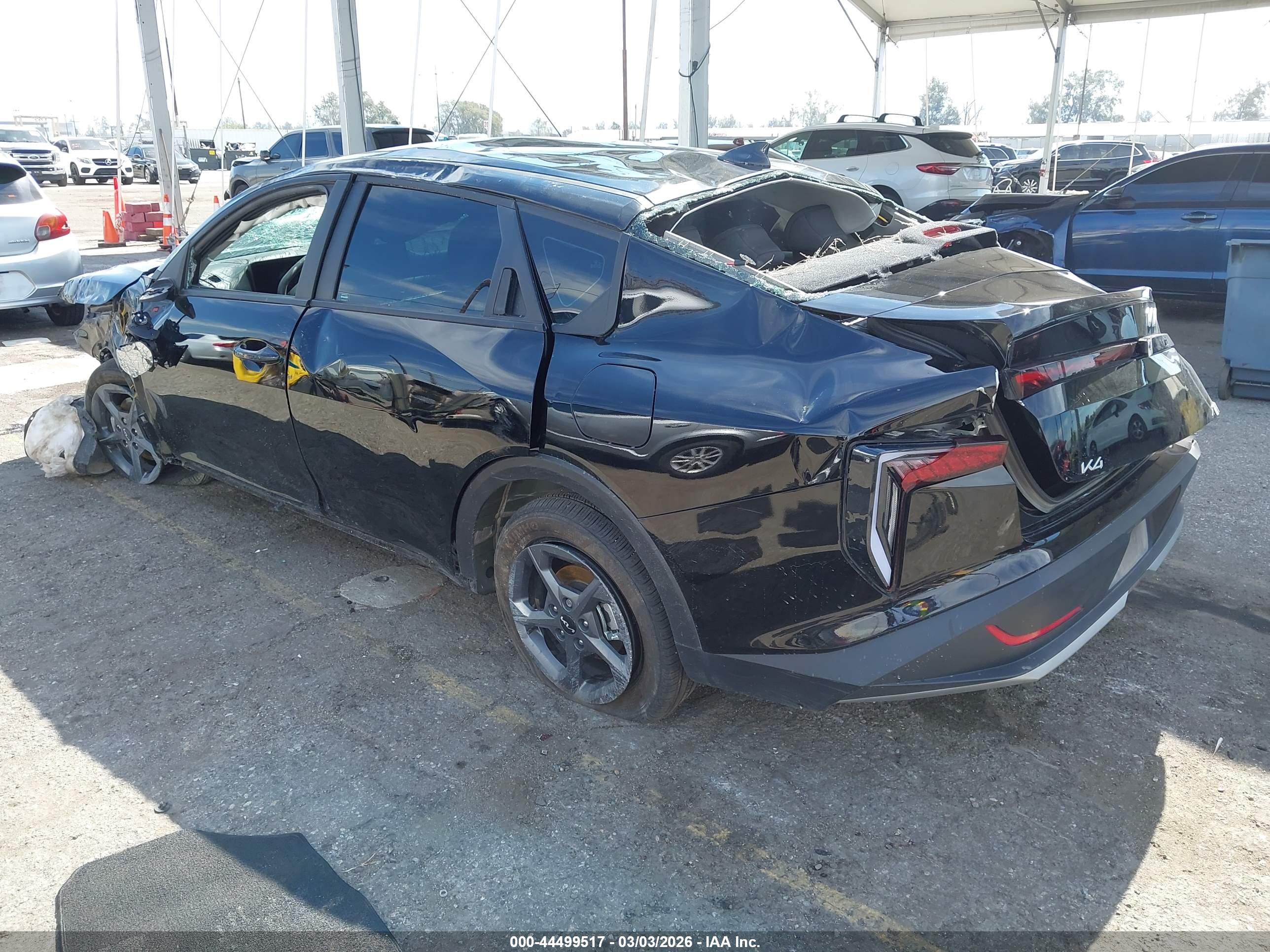 KIA K4 image 3