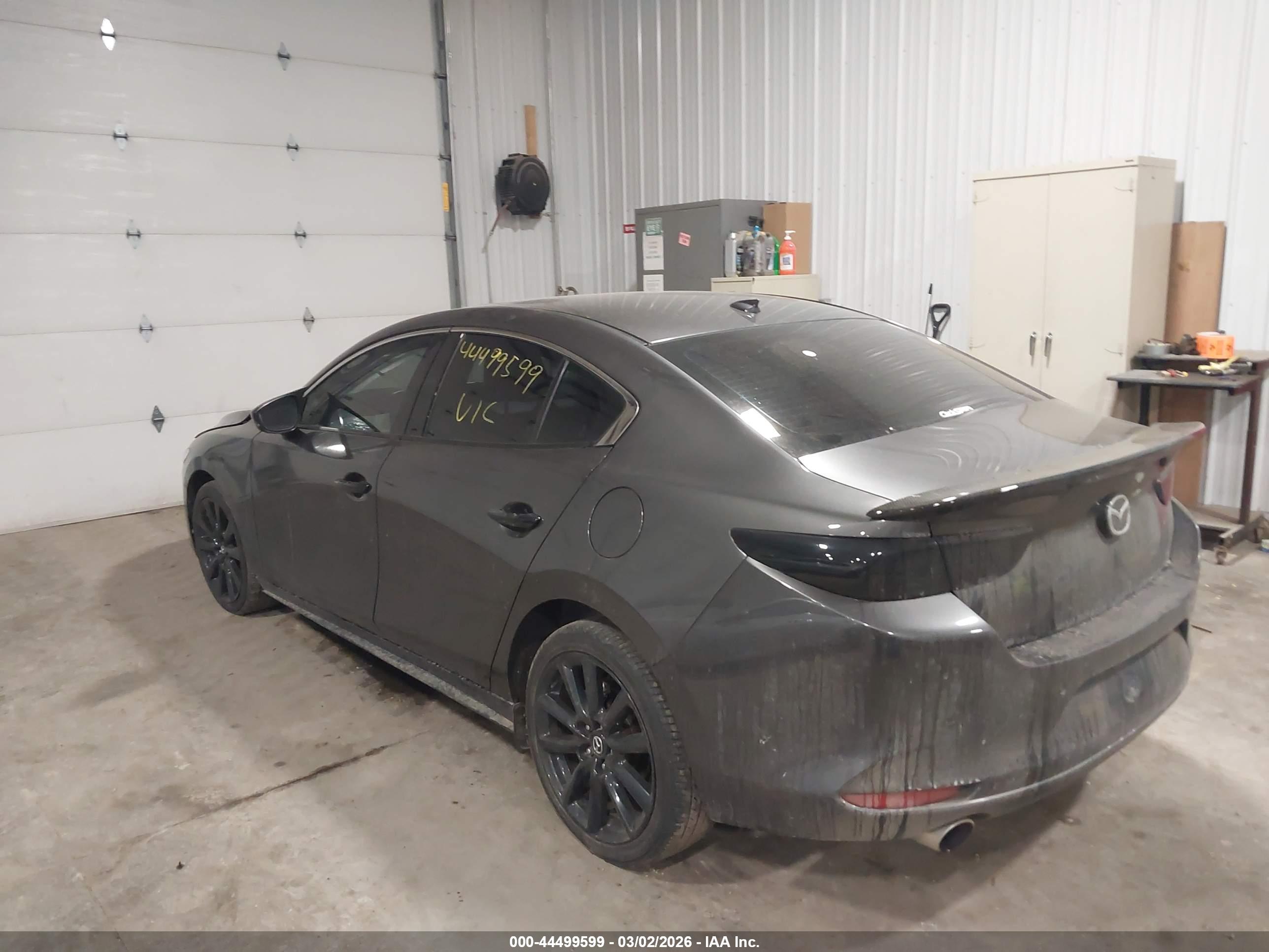 MAZDA MAZDA3 image 3