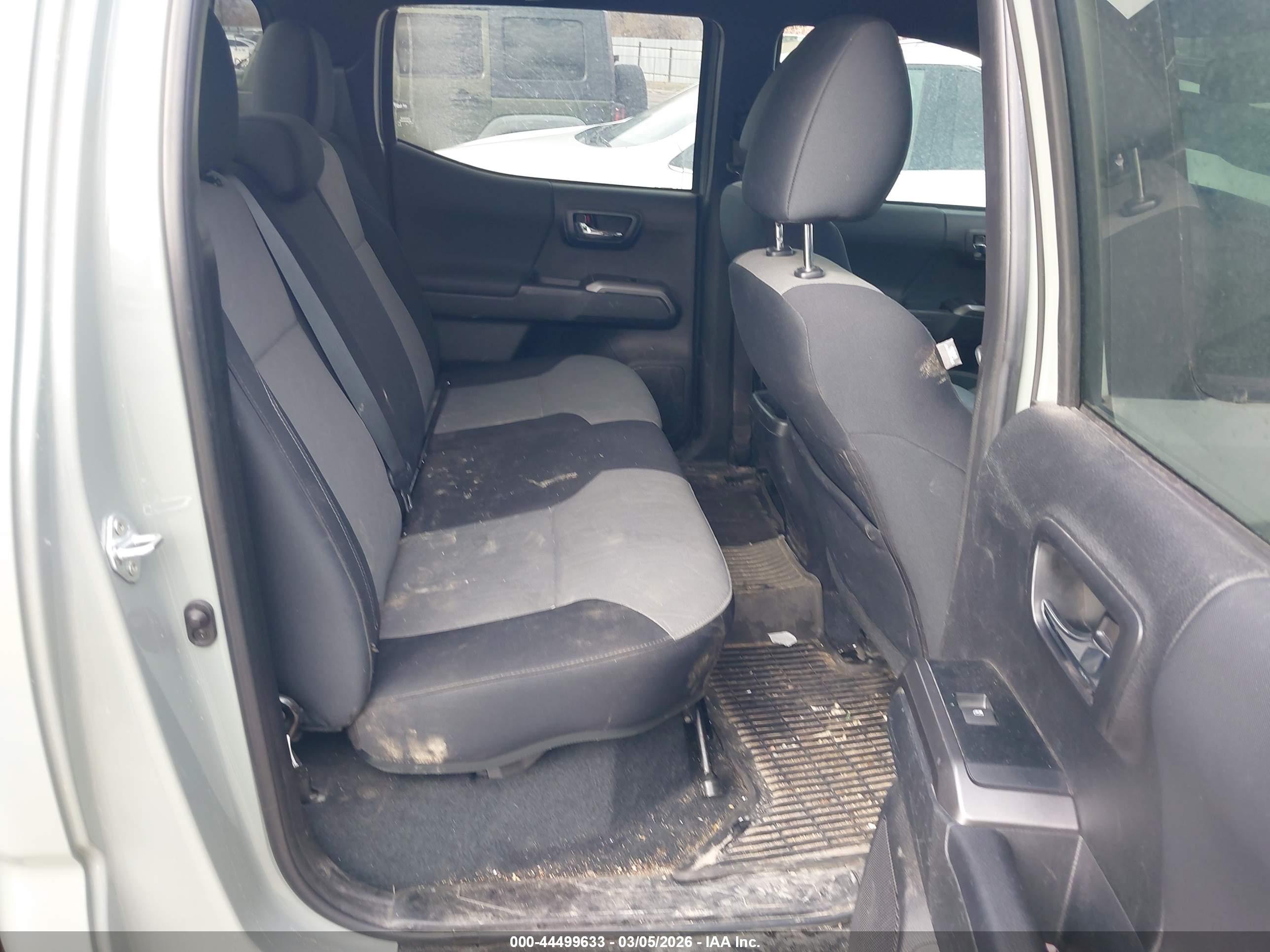 TOYOTA TACOMA image 8