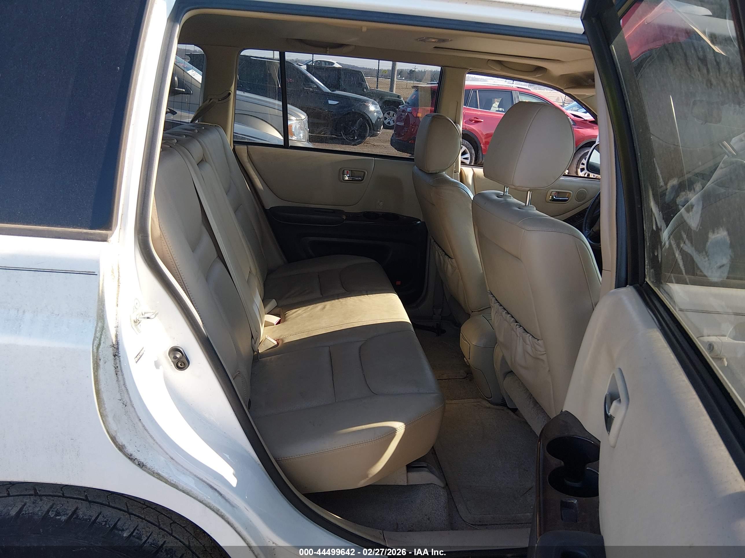 TOYOTA HIGHLANDER image 8
