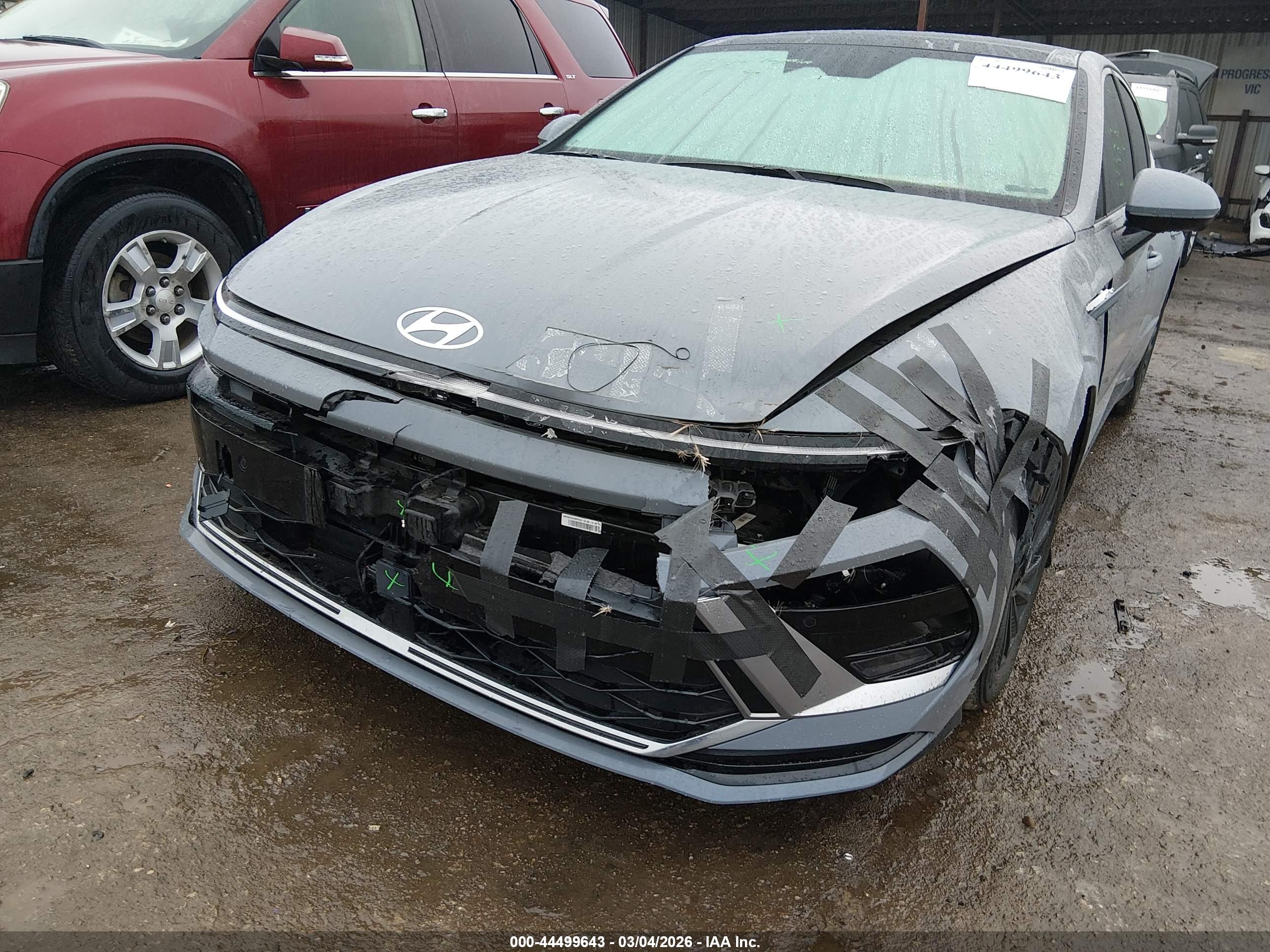 HYUNDAI SONATA image 6