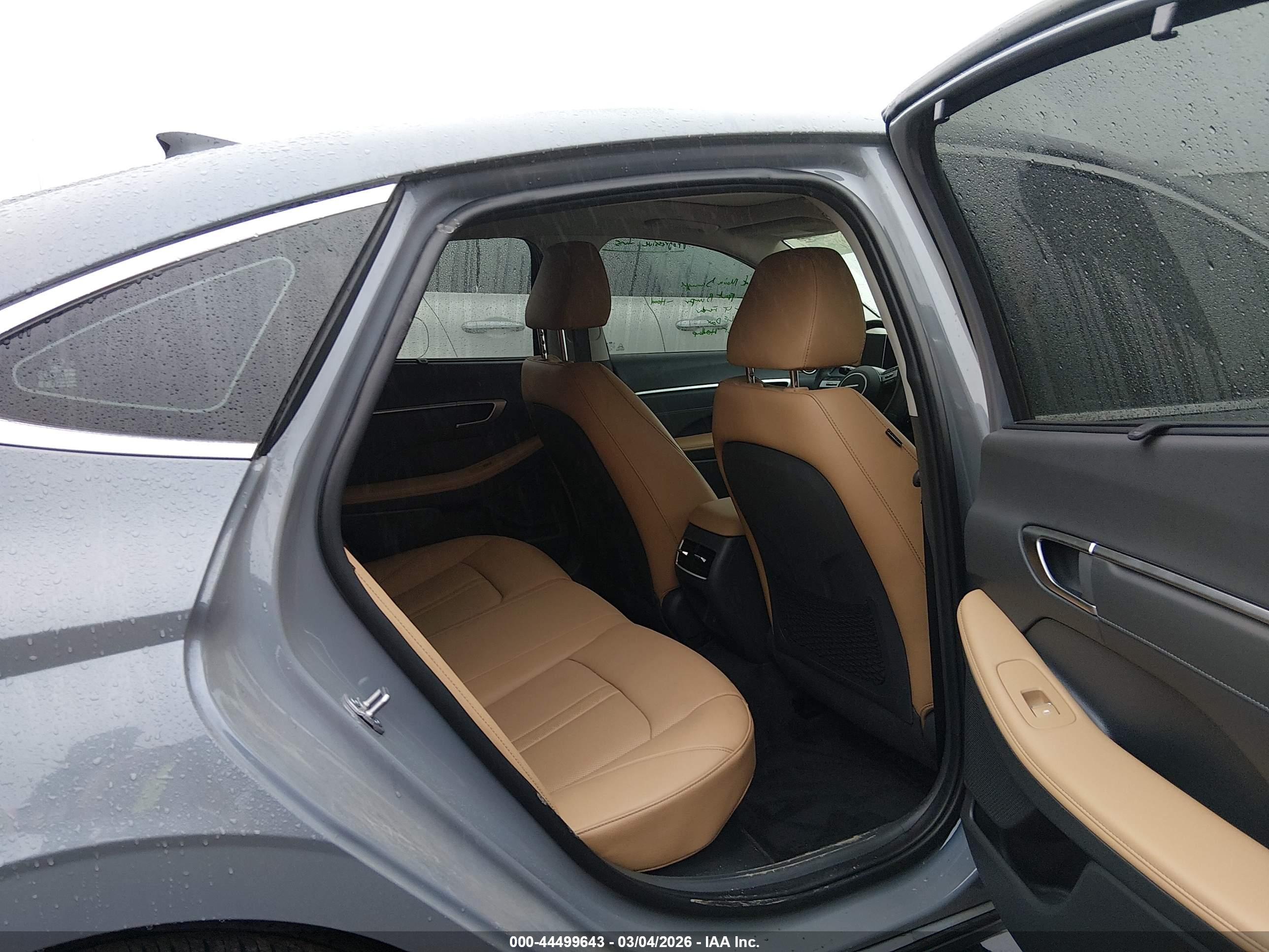 HYUNDAI SONATA image 8
