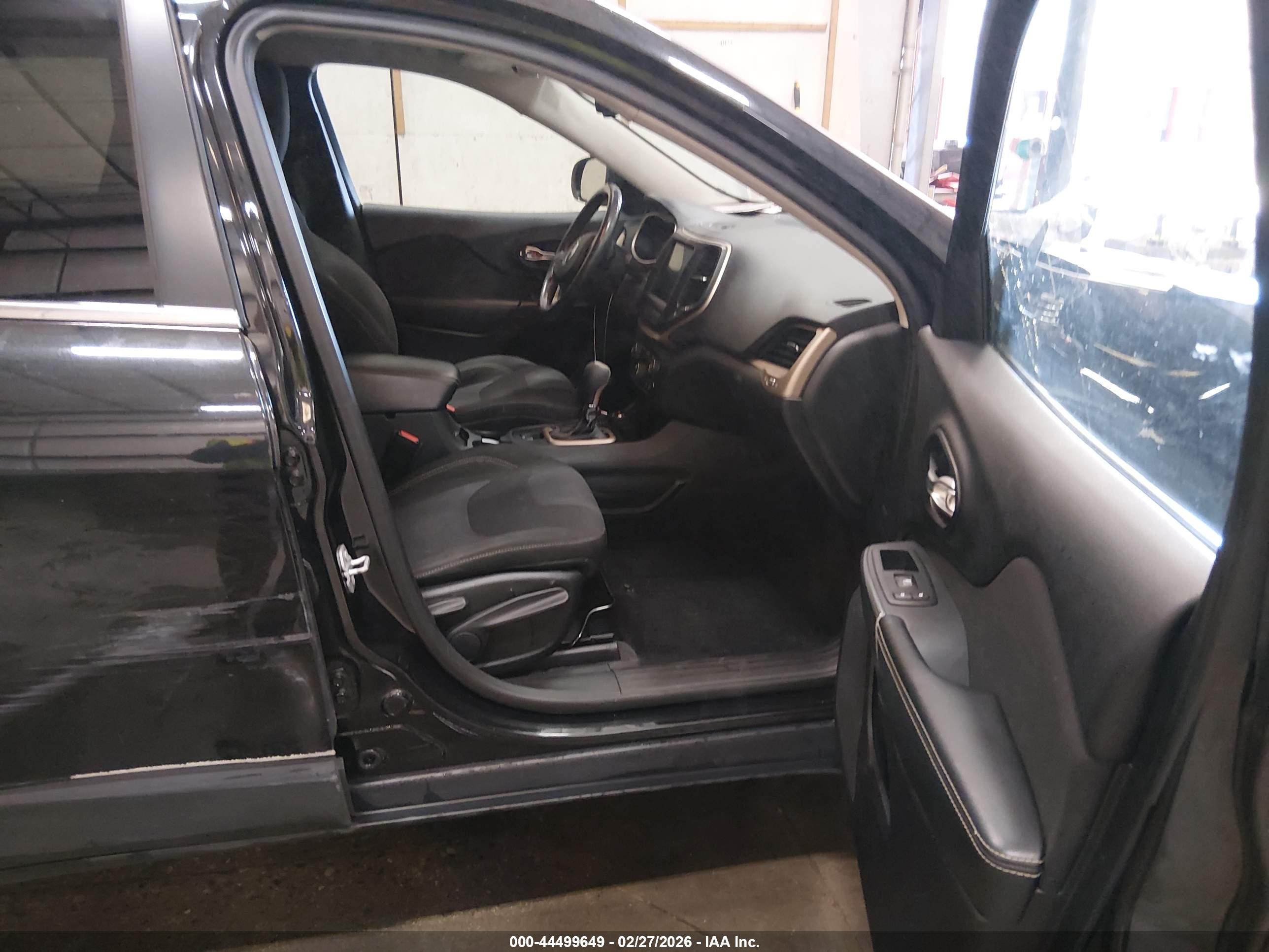 JEEP CHEROKEE image 5