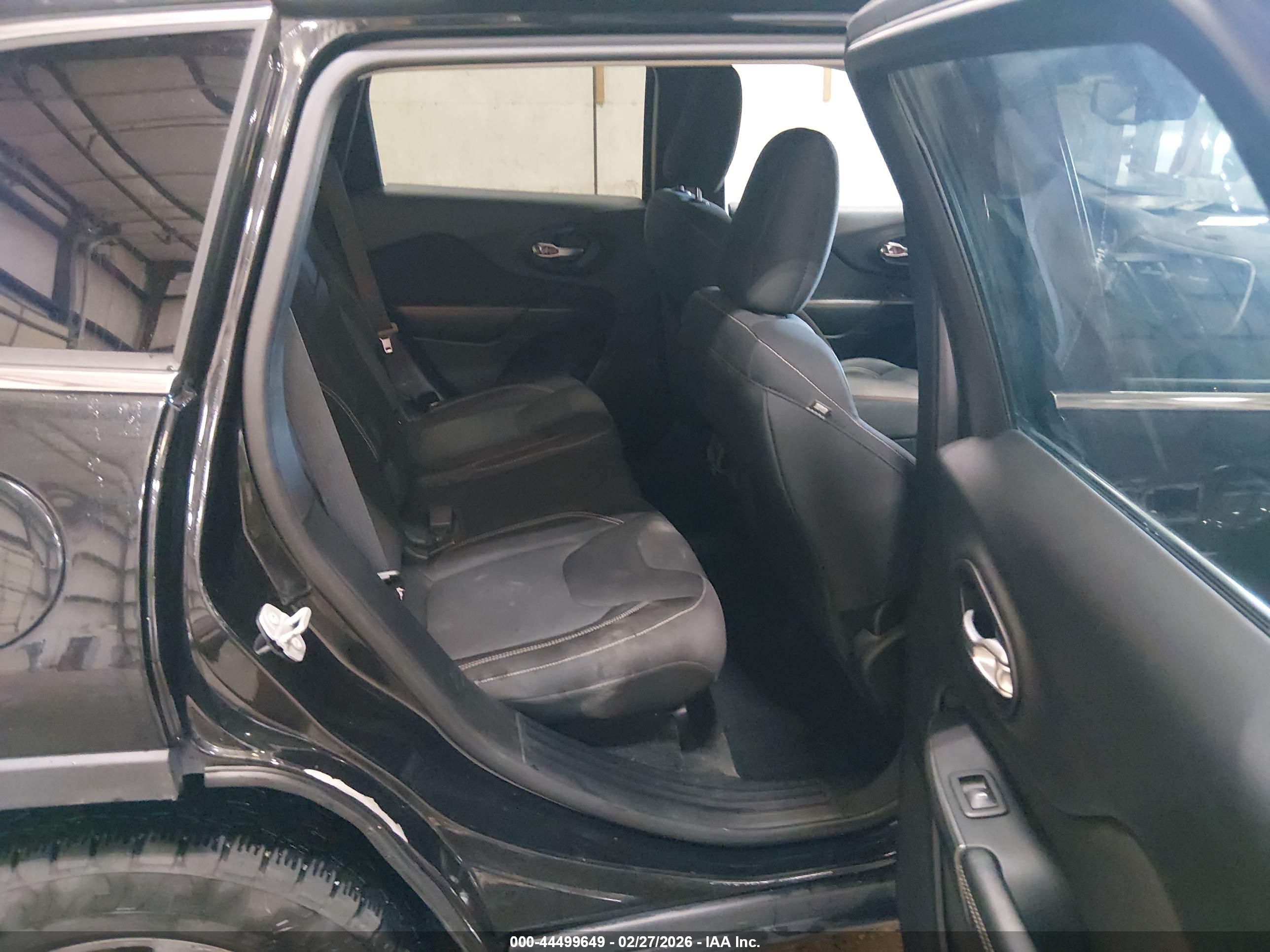 JEEP CHEROKEE image 8