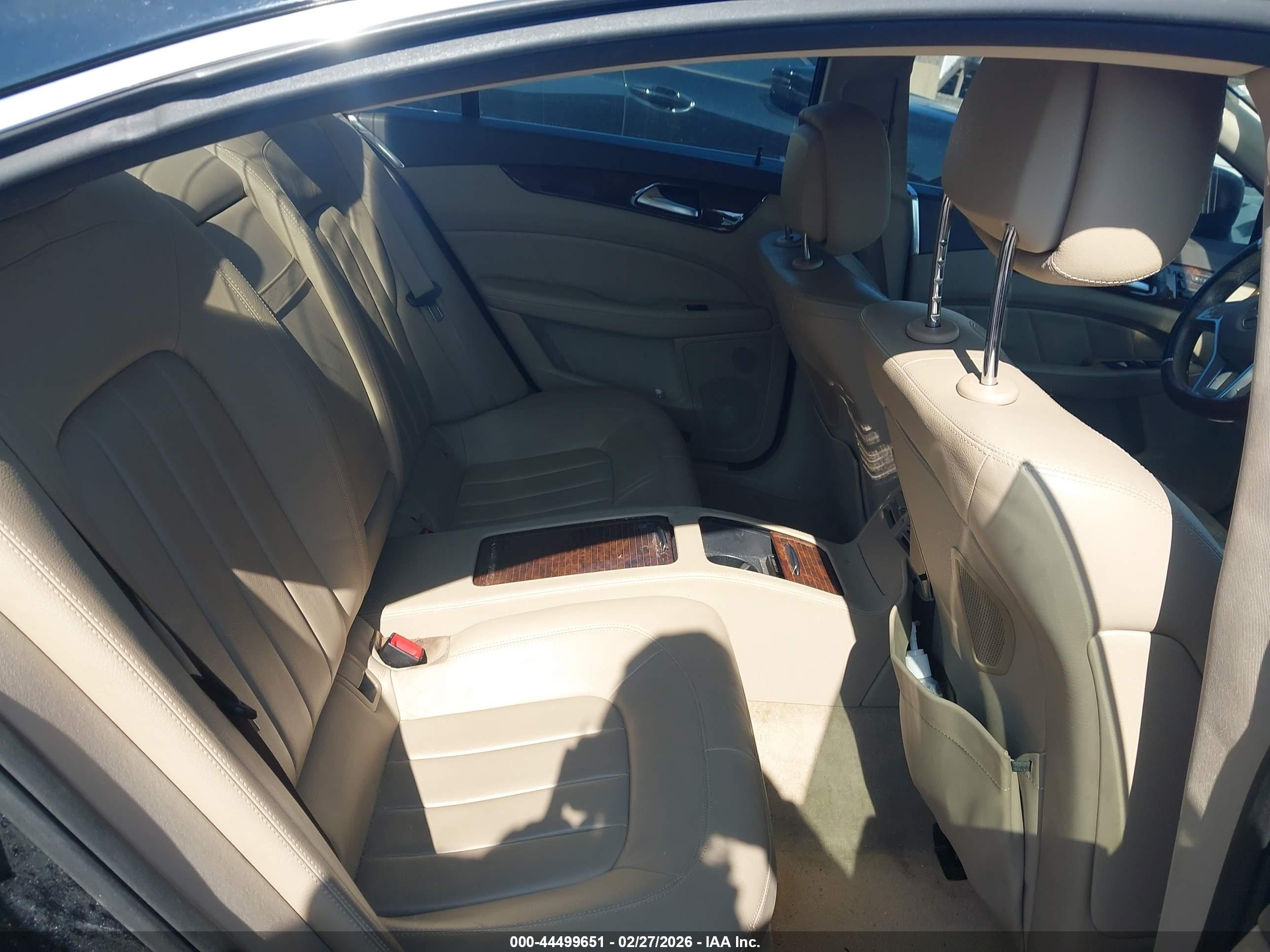 MERCEDES-BENZ CLS image 8