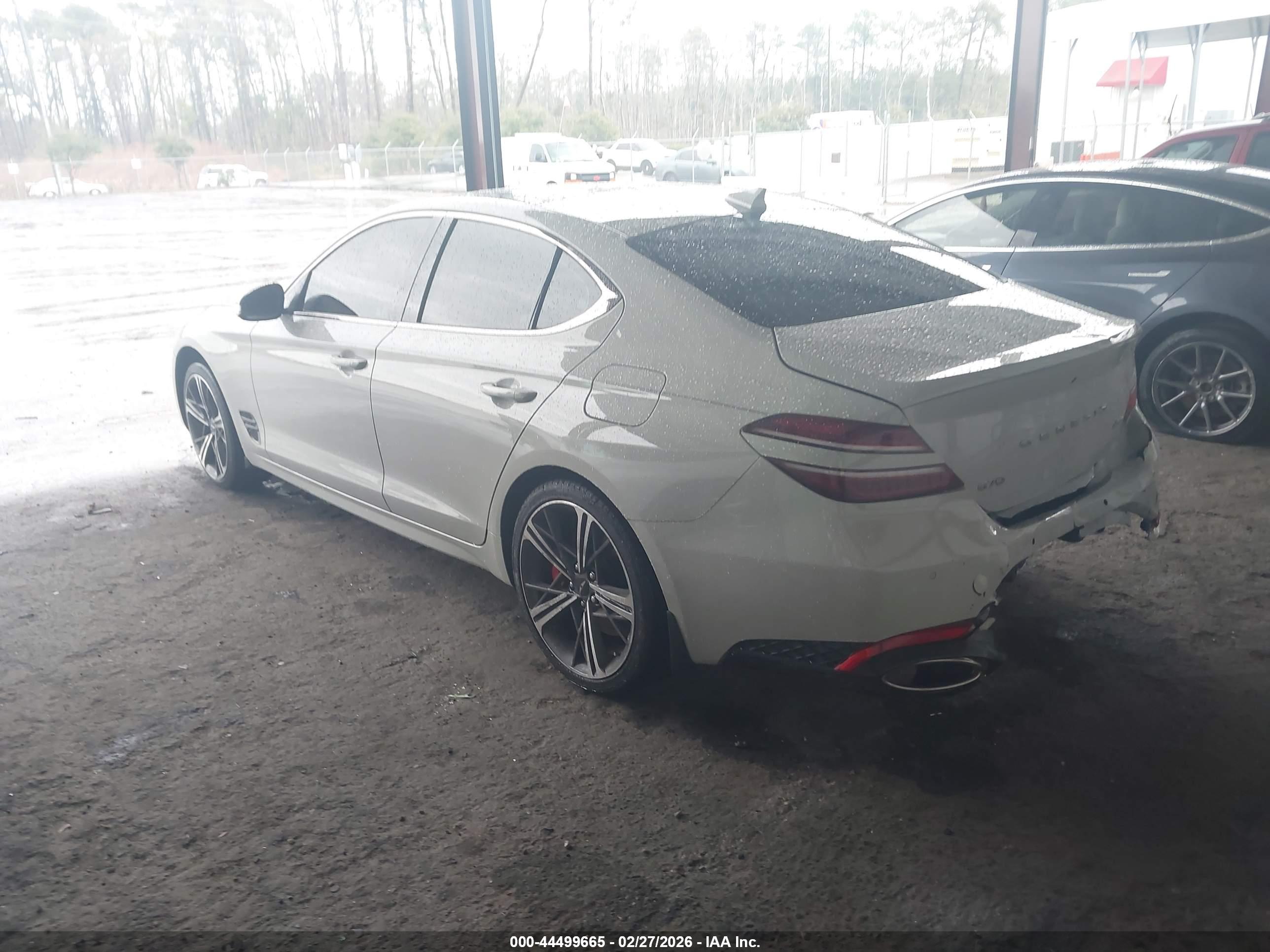 GENESIS G70 image 3