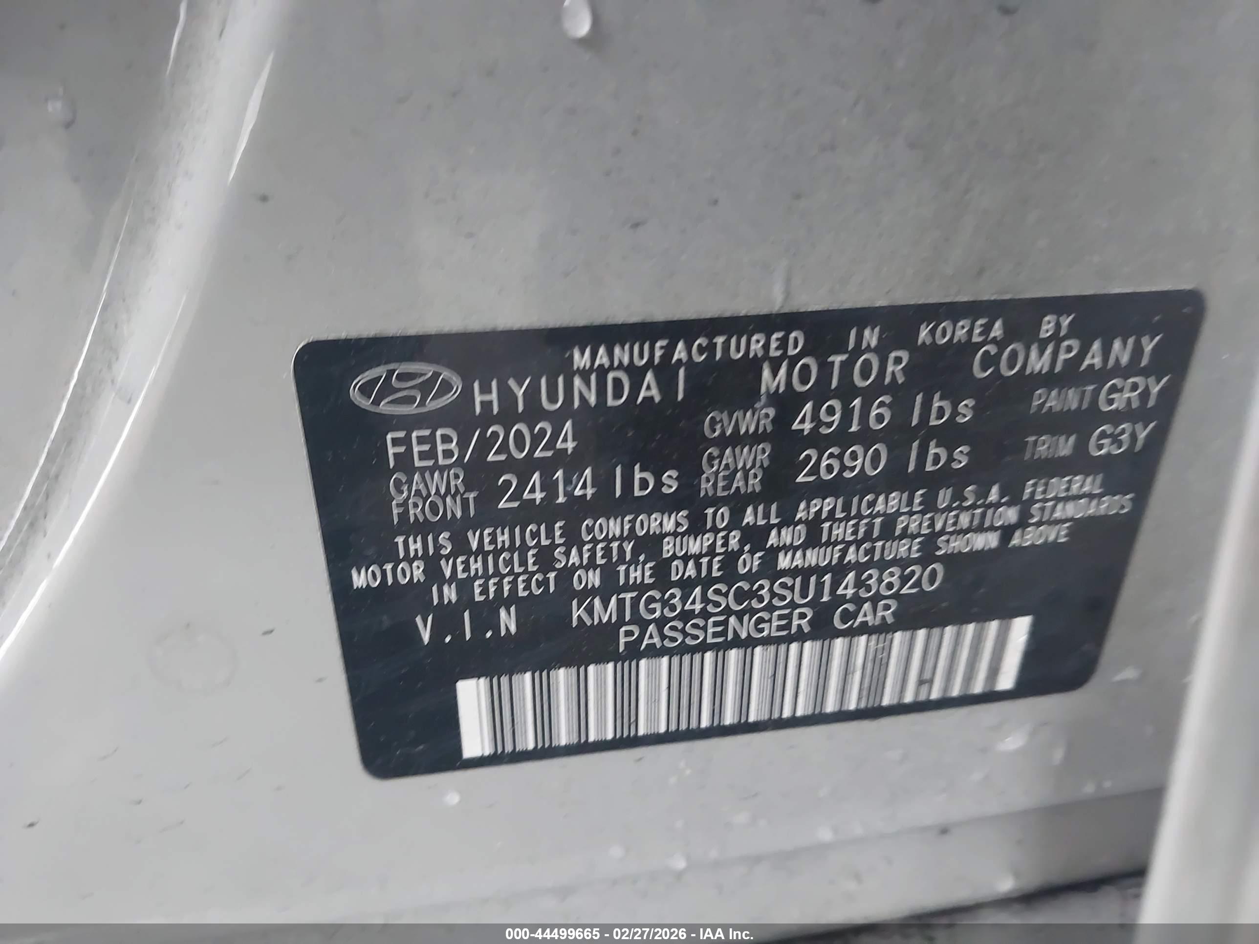GENESIS G70 image 9