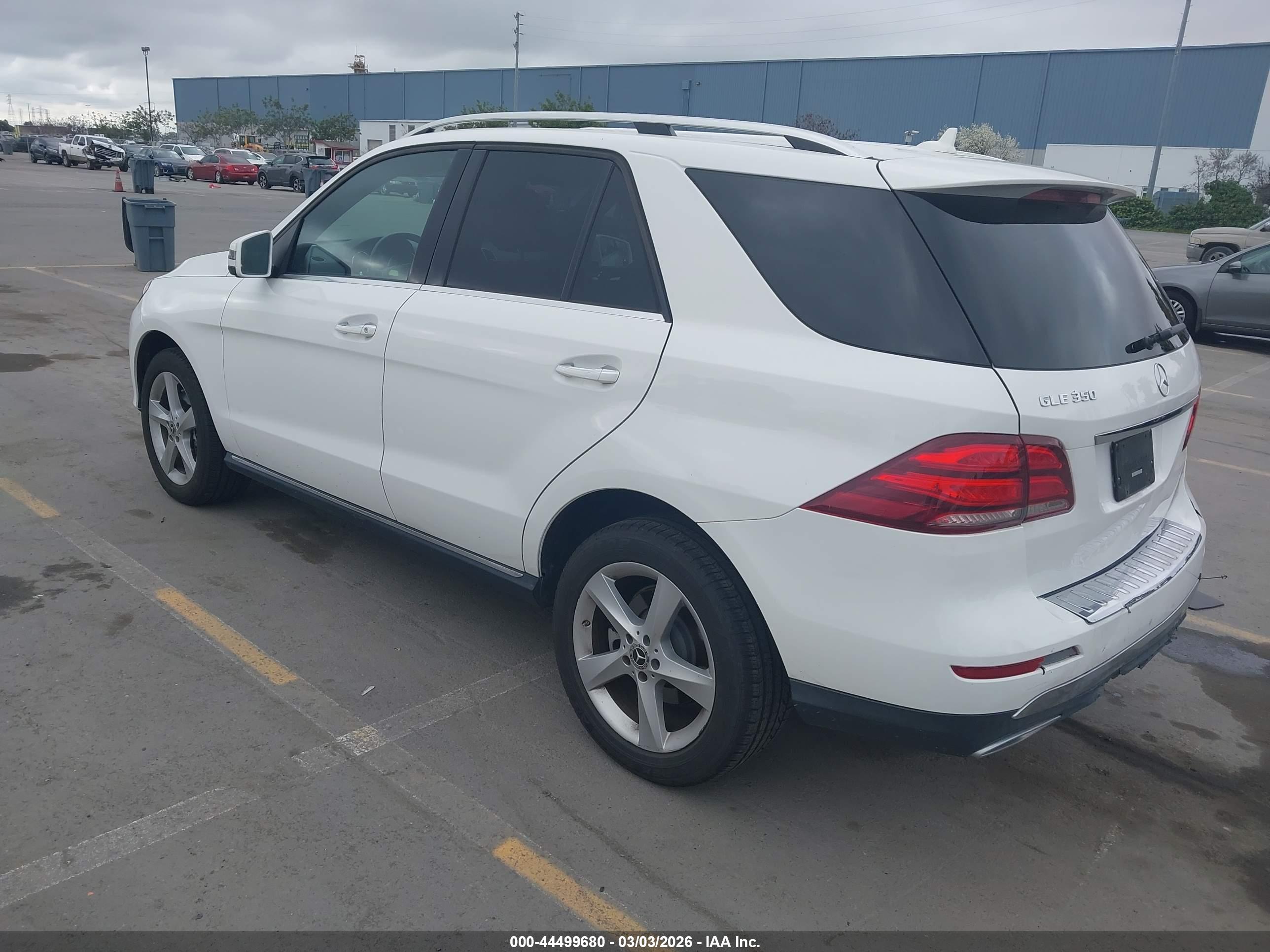 MERCEDES-BENZ GLE image 3