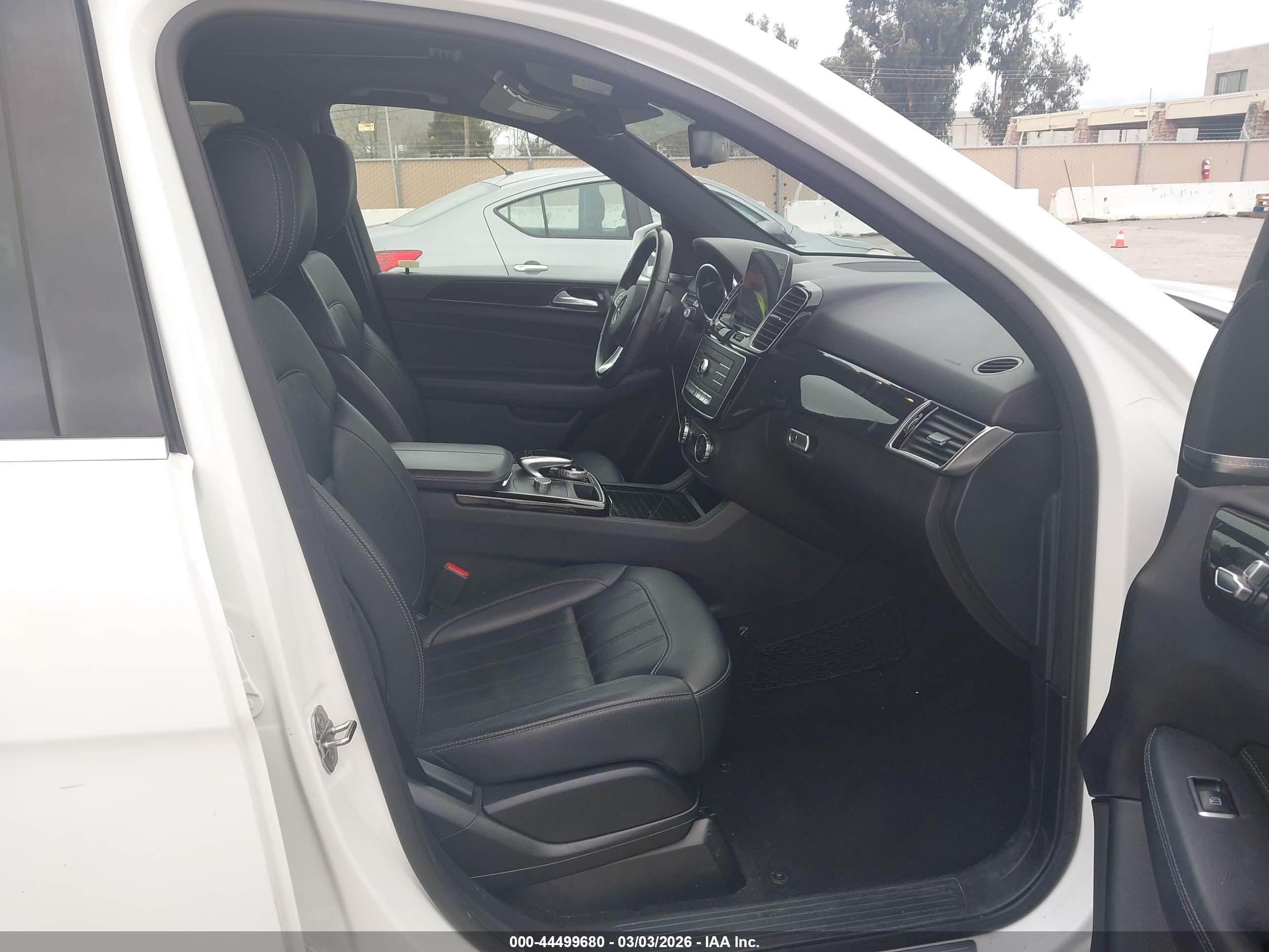 MERCEDES-BENZ GLE image 5