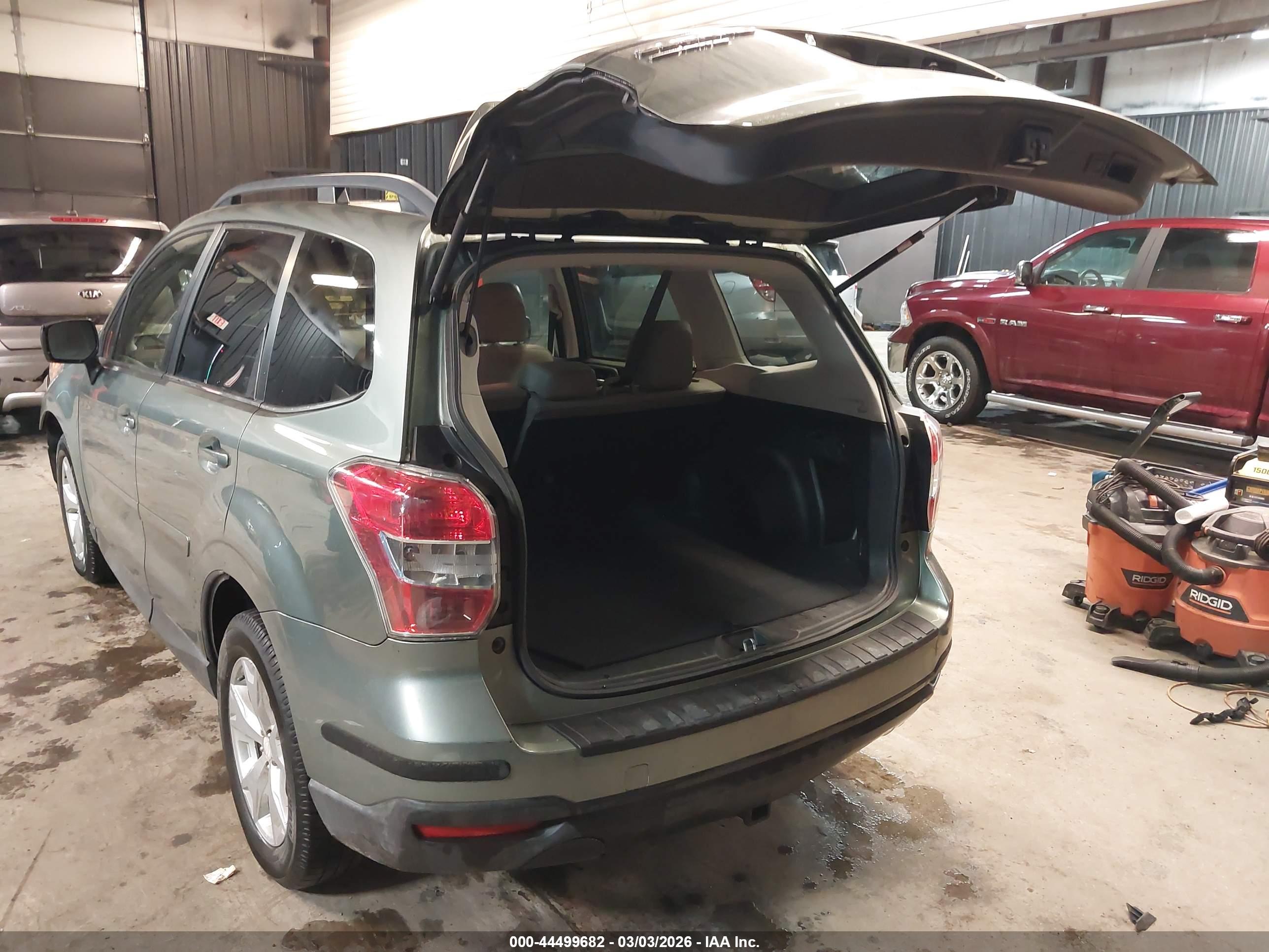 SUBARU FORESTER image 3