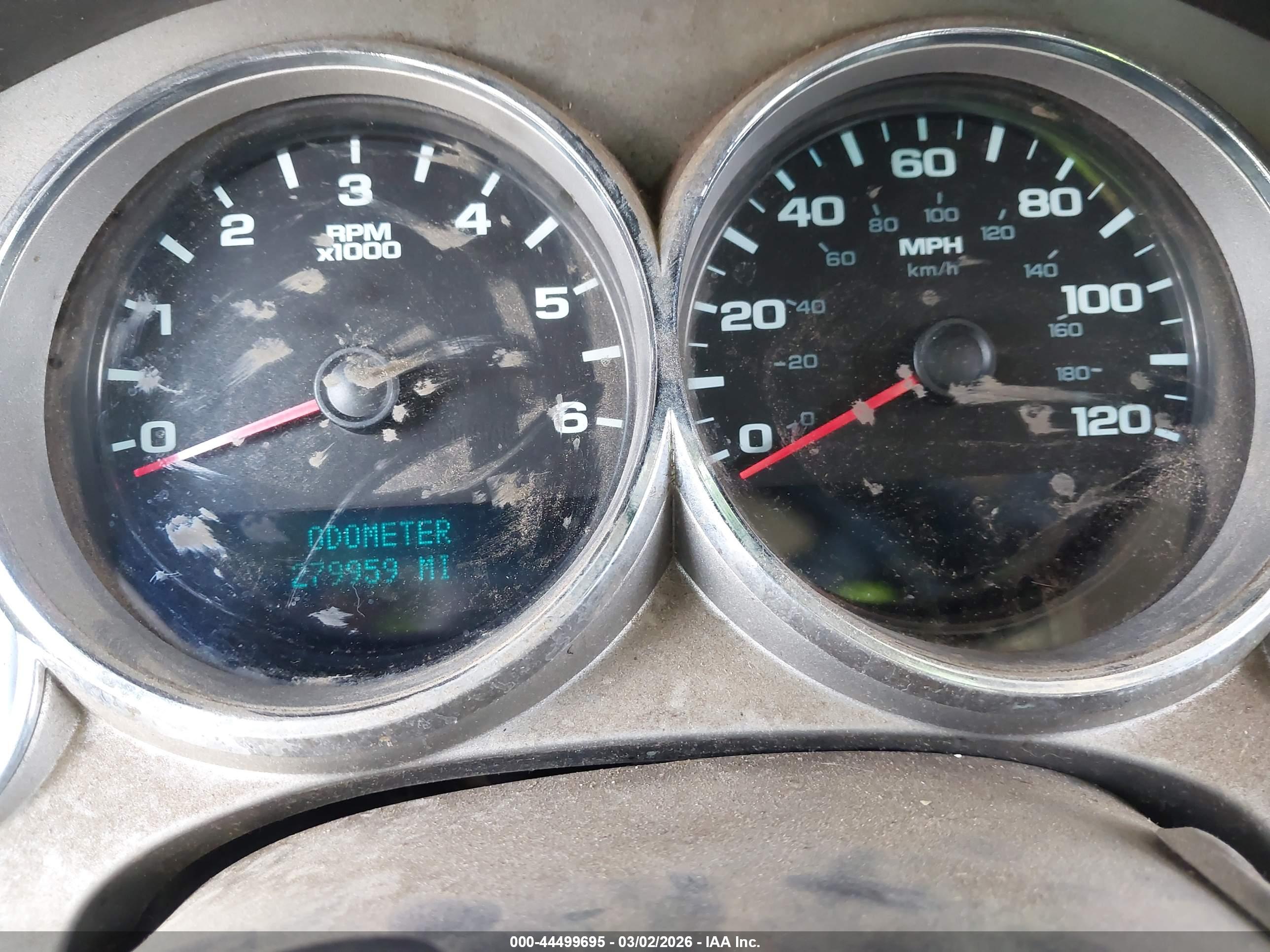 CHEVROLET SILVERADO image 7