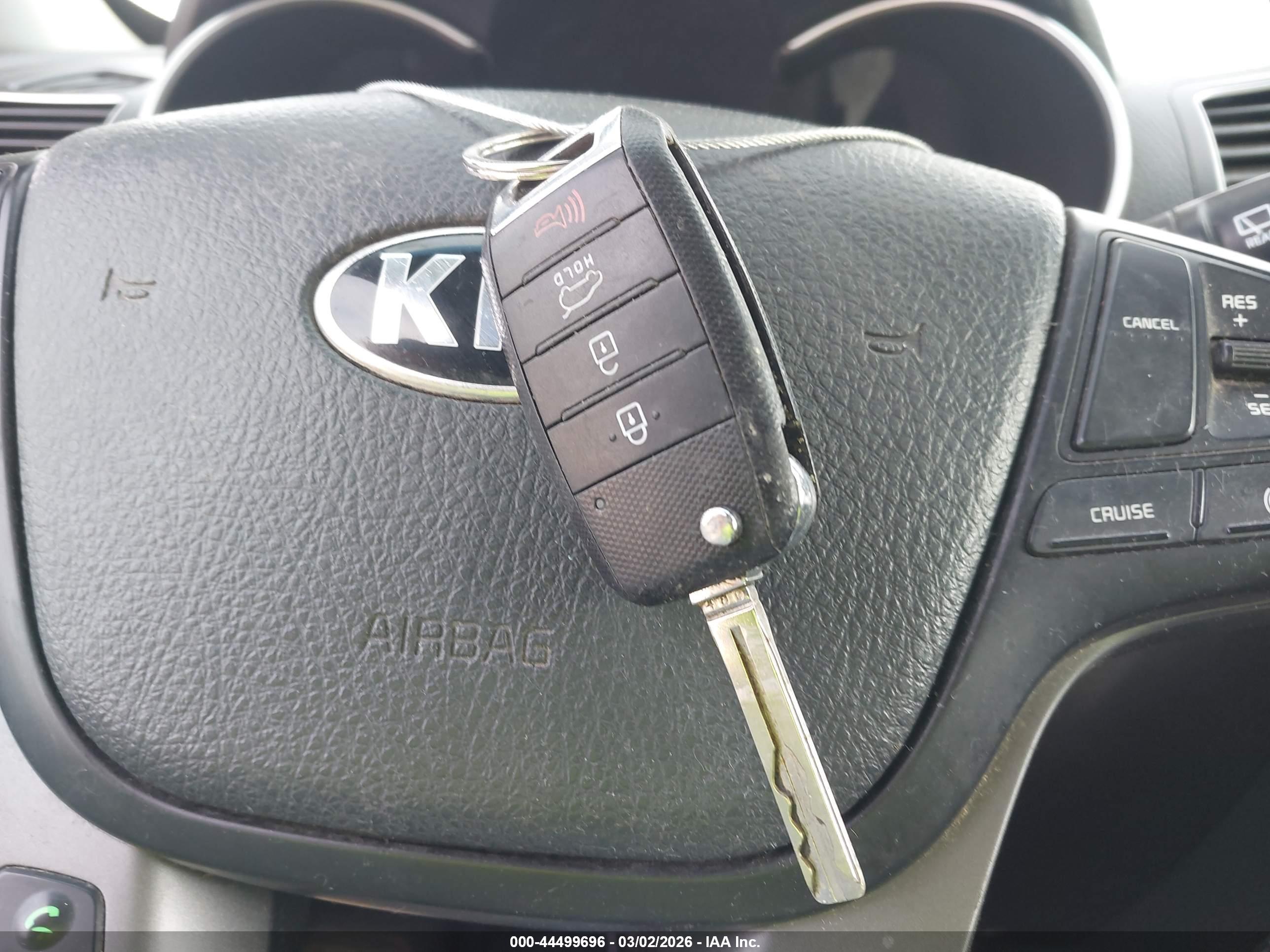KIA SORENTO image 11
