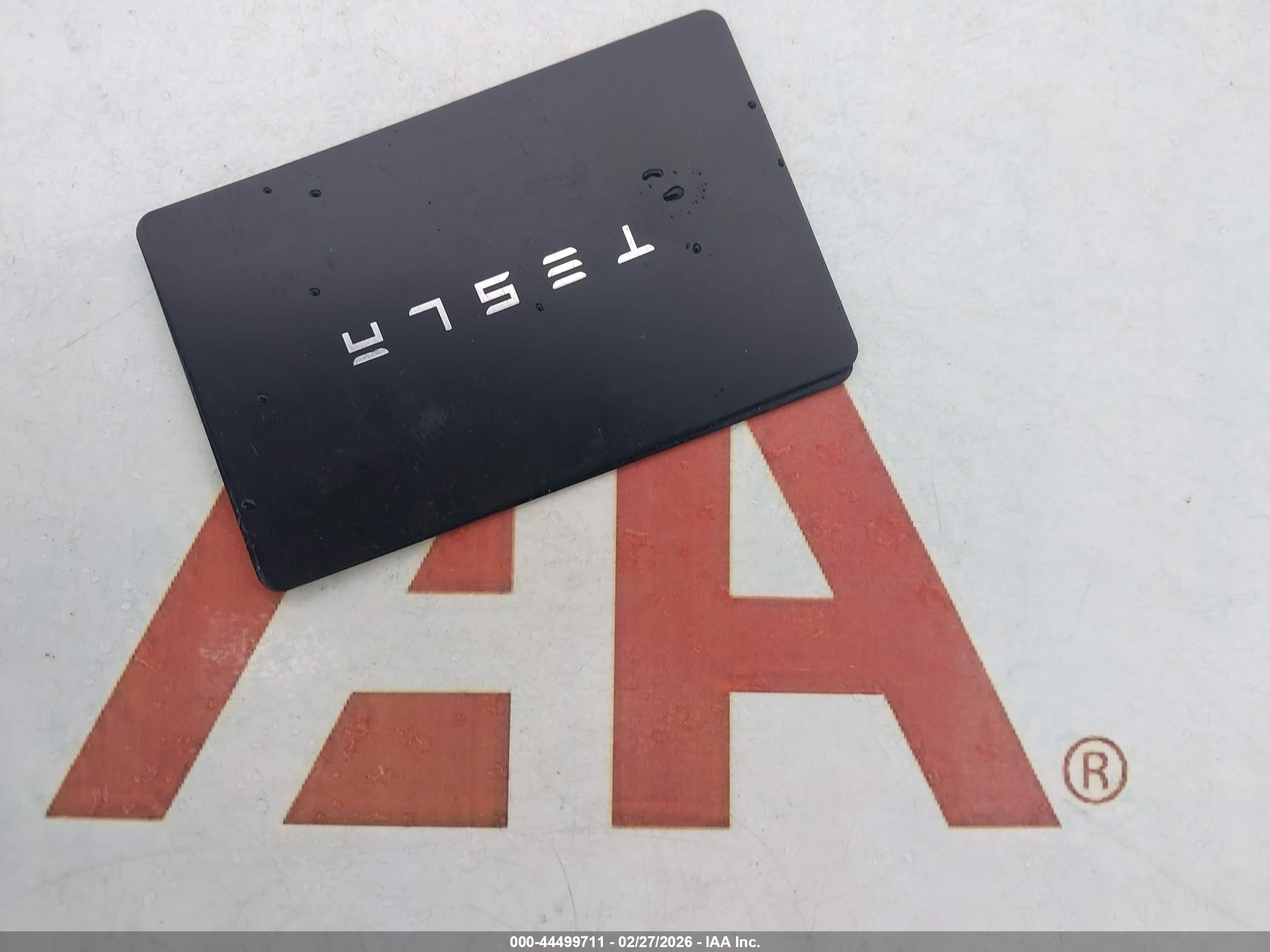 TESLA MODEL image 11