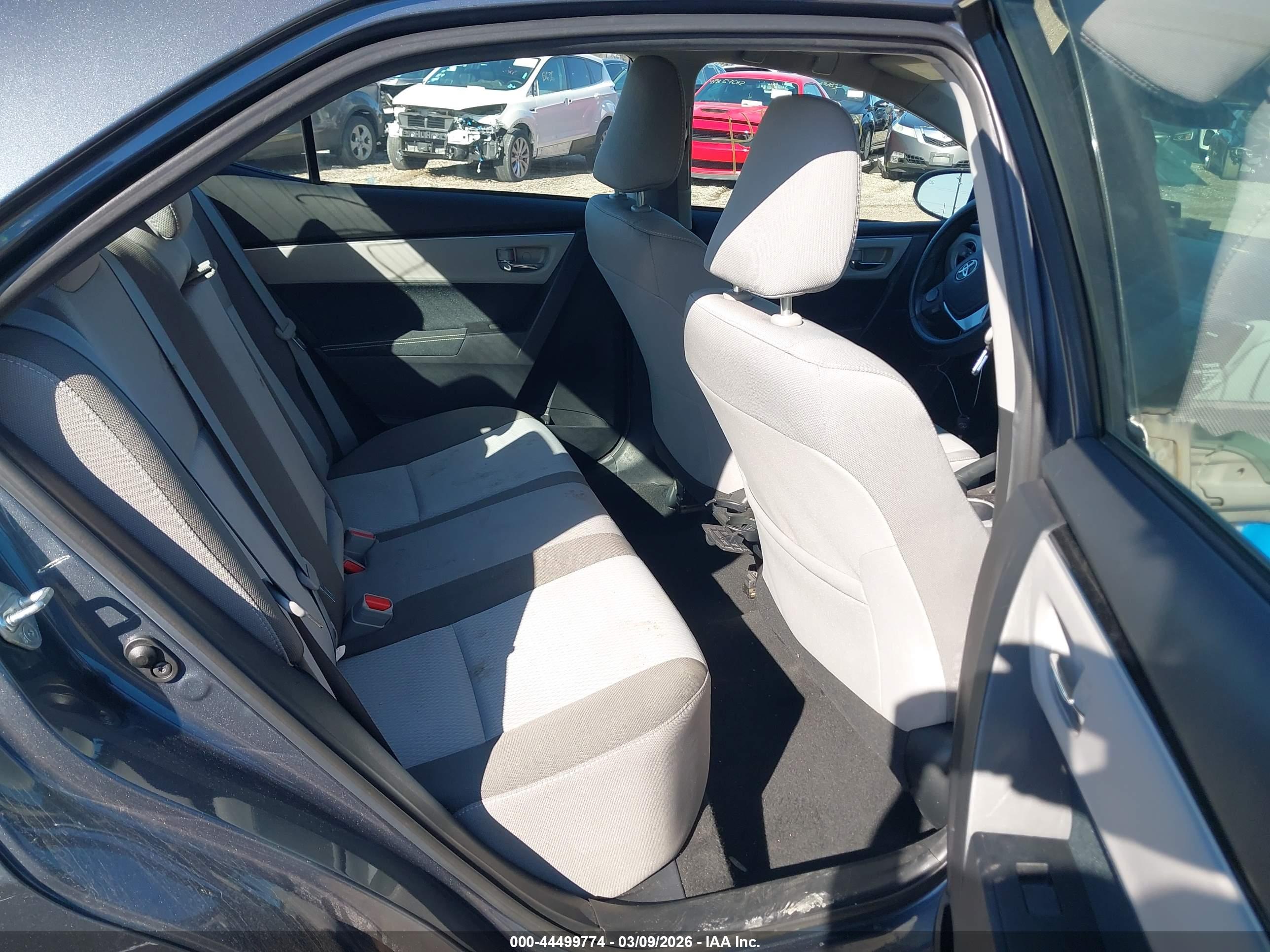 TOYOTA COROLLA image 8
