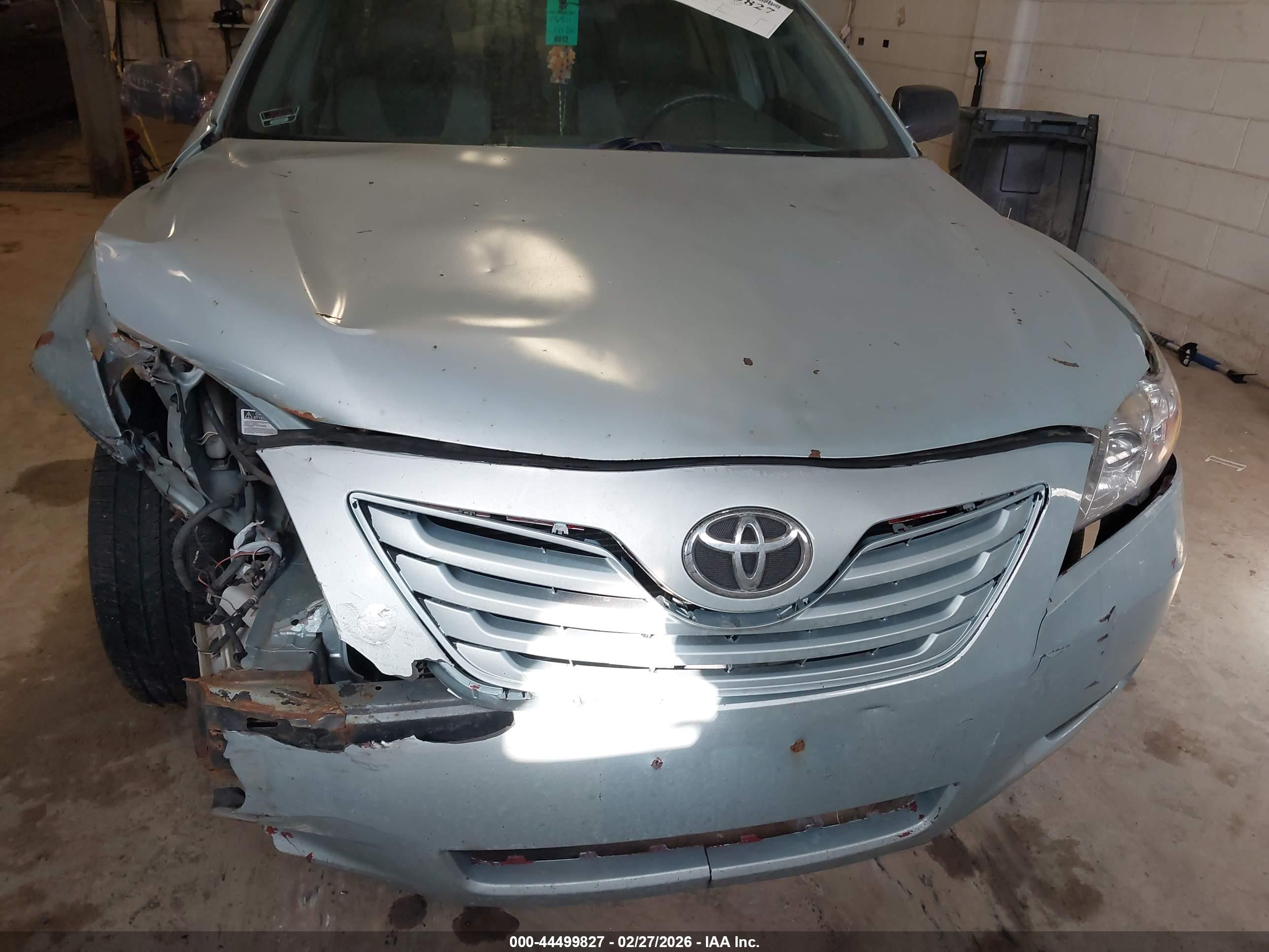 TOYOTA CAMRY image 6