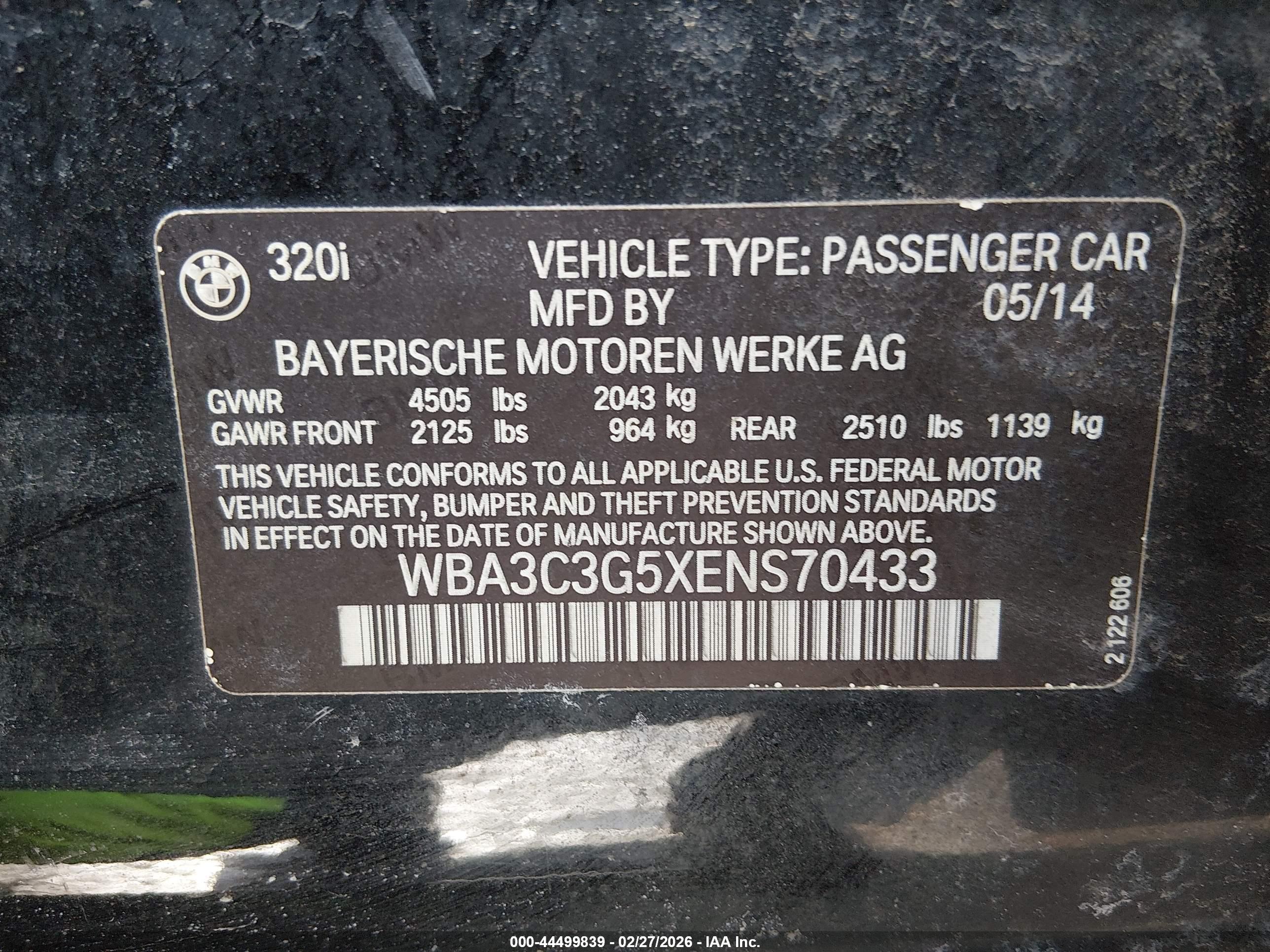 BMW 320I image 9