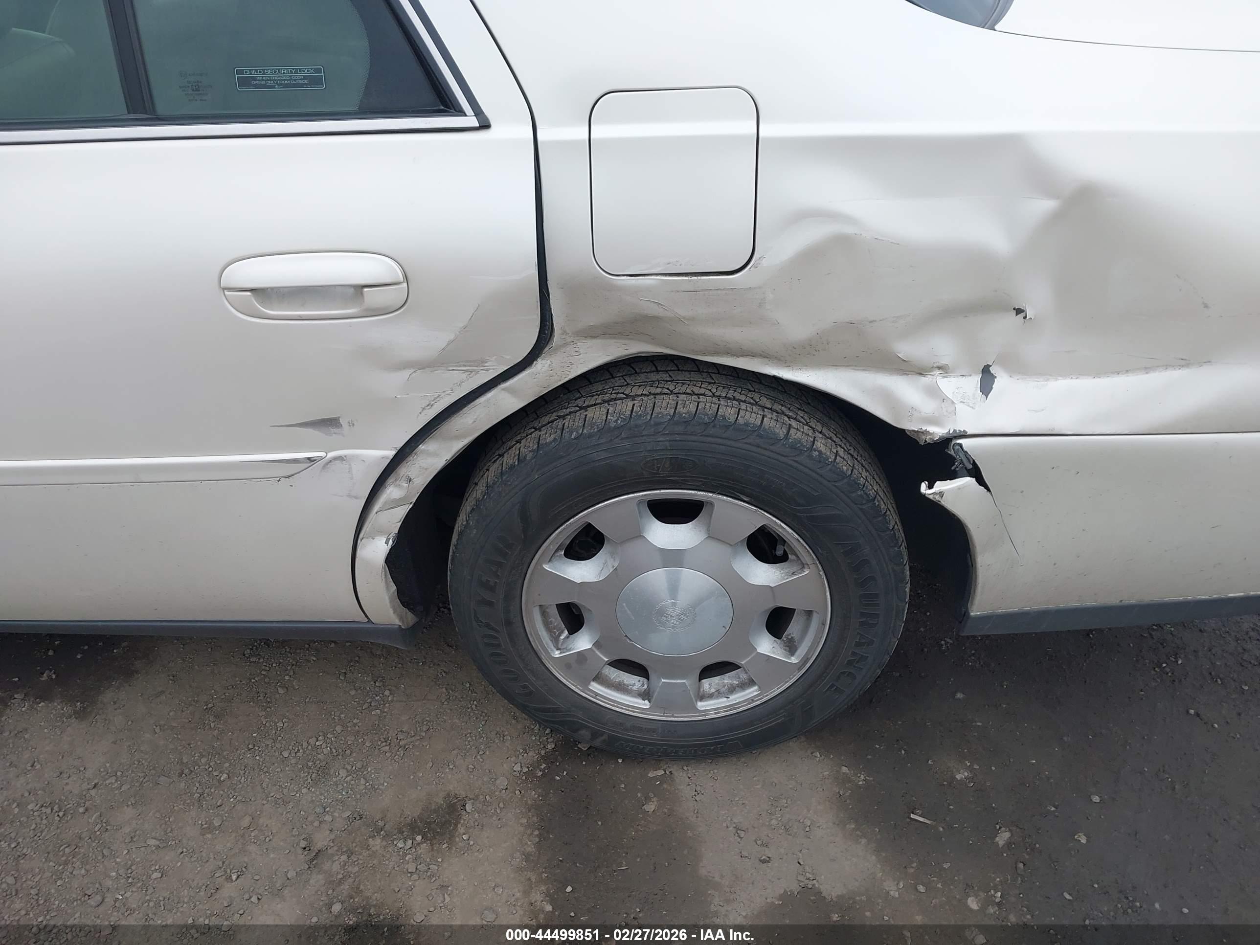 CADILLAC DEVILLE image 6