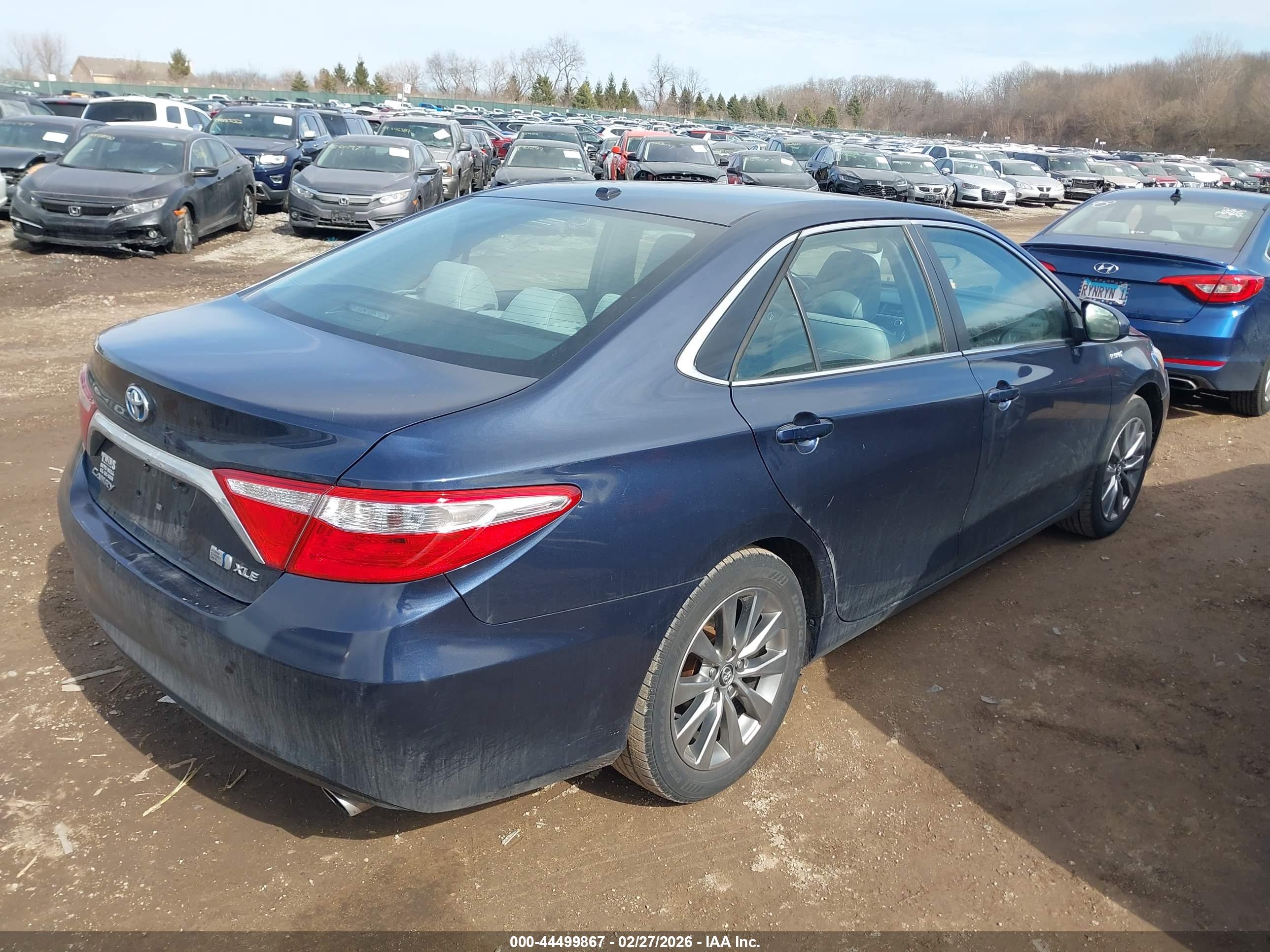 TOYOTA CAMRY image 4