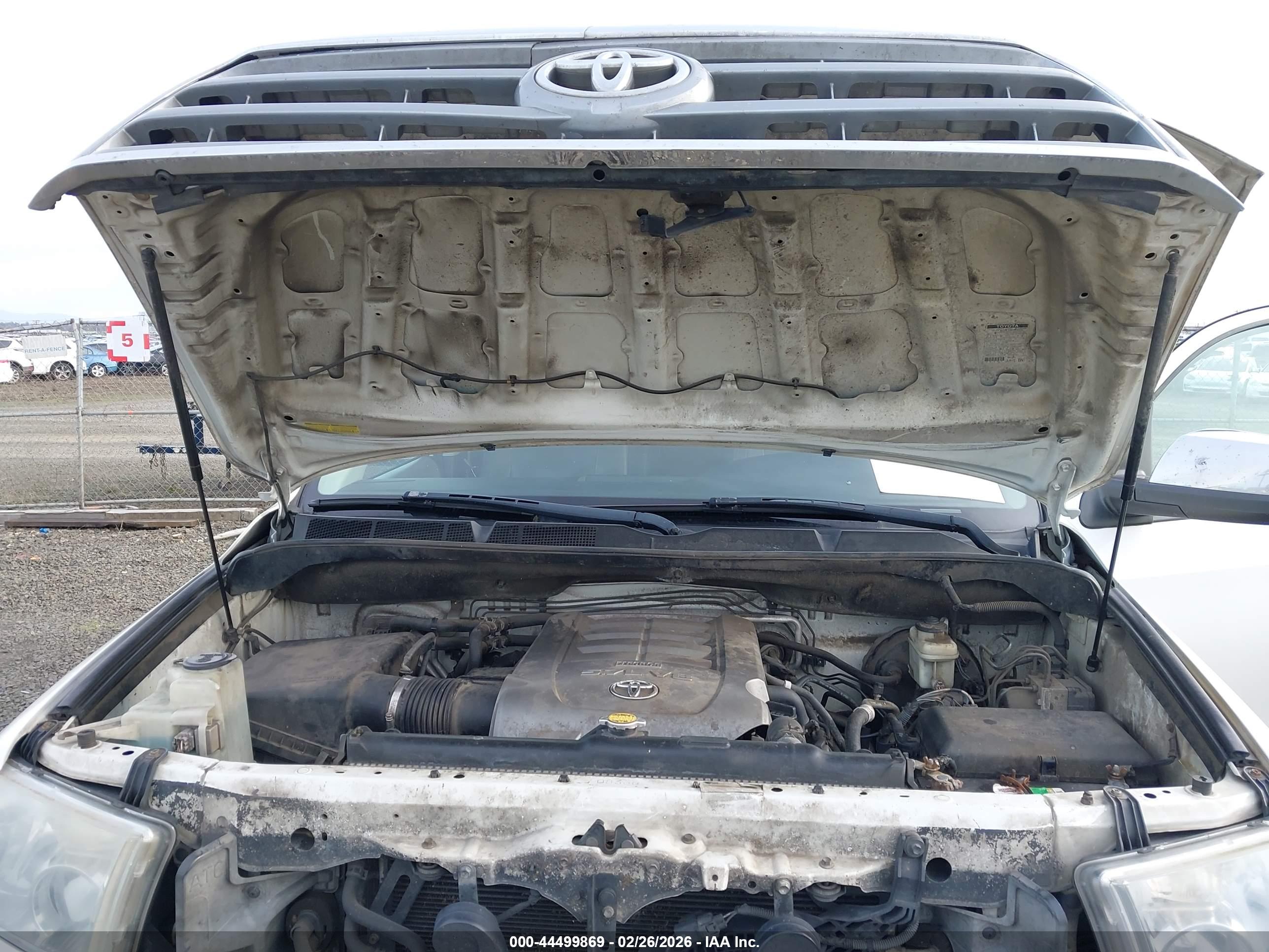 TOYOTA SEQUOIA image 10