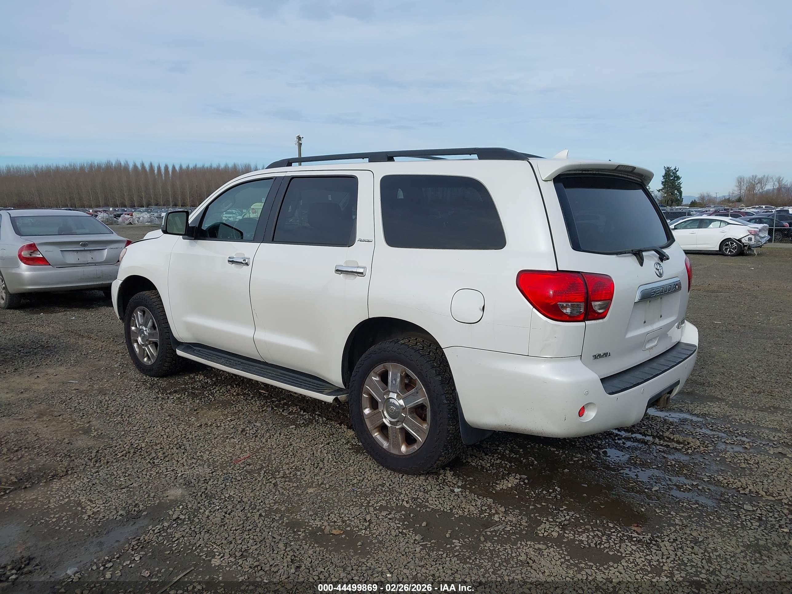TOYOTA SEQUOIA image 3
