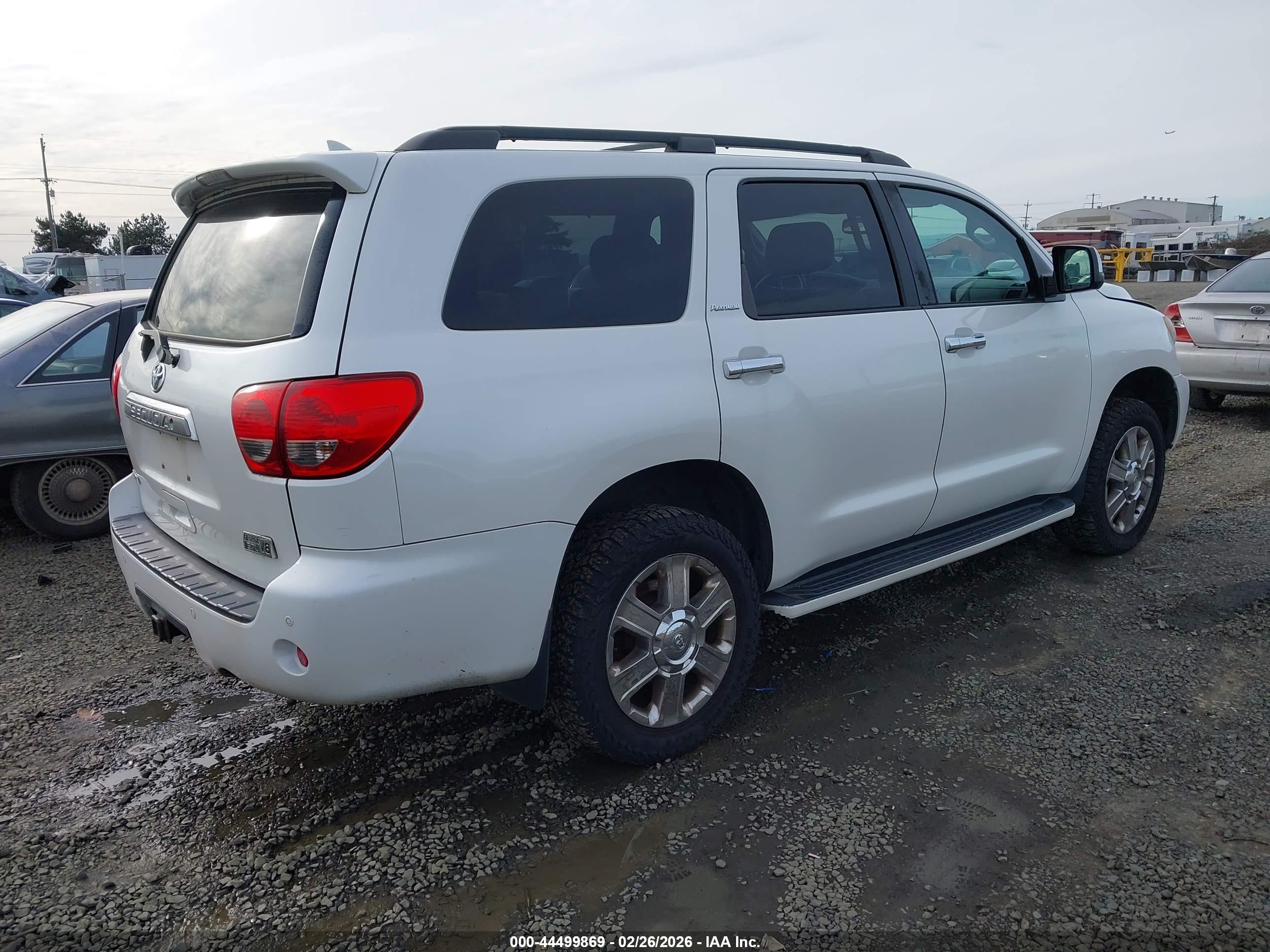 TOYOTA SEQUOIA image 4